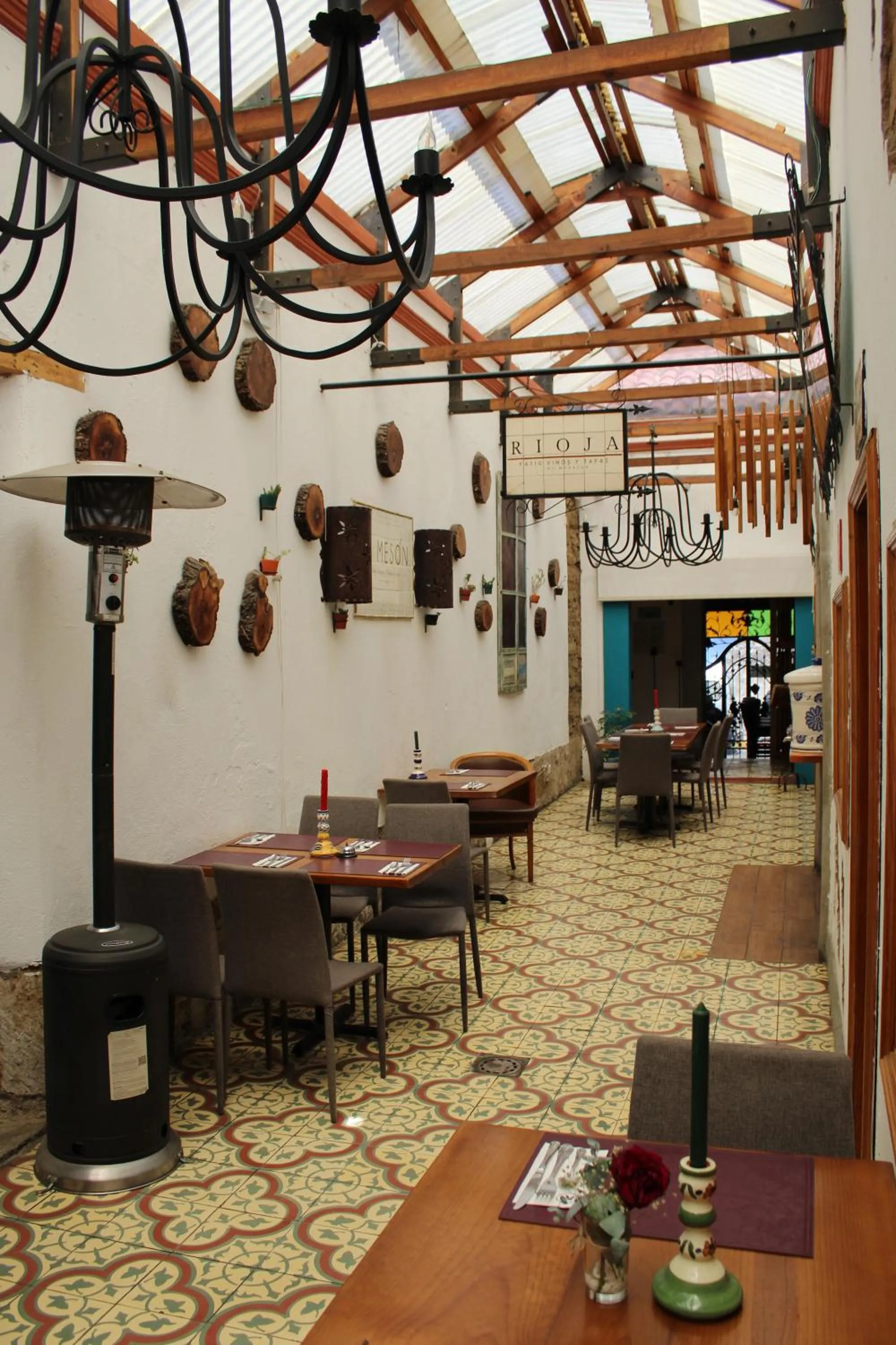 Restaurant/places to eat in Casa Morasan Hotel-Boutique