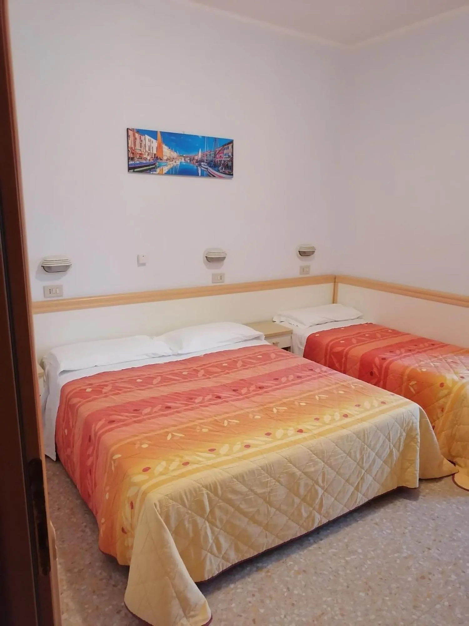 Photo of the whole room, Bed in Hotel Crystal NUOVA GESTIONE 2025