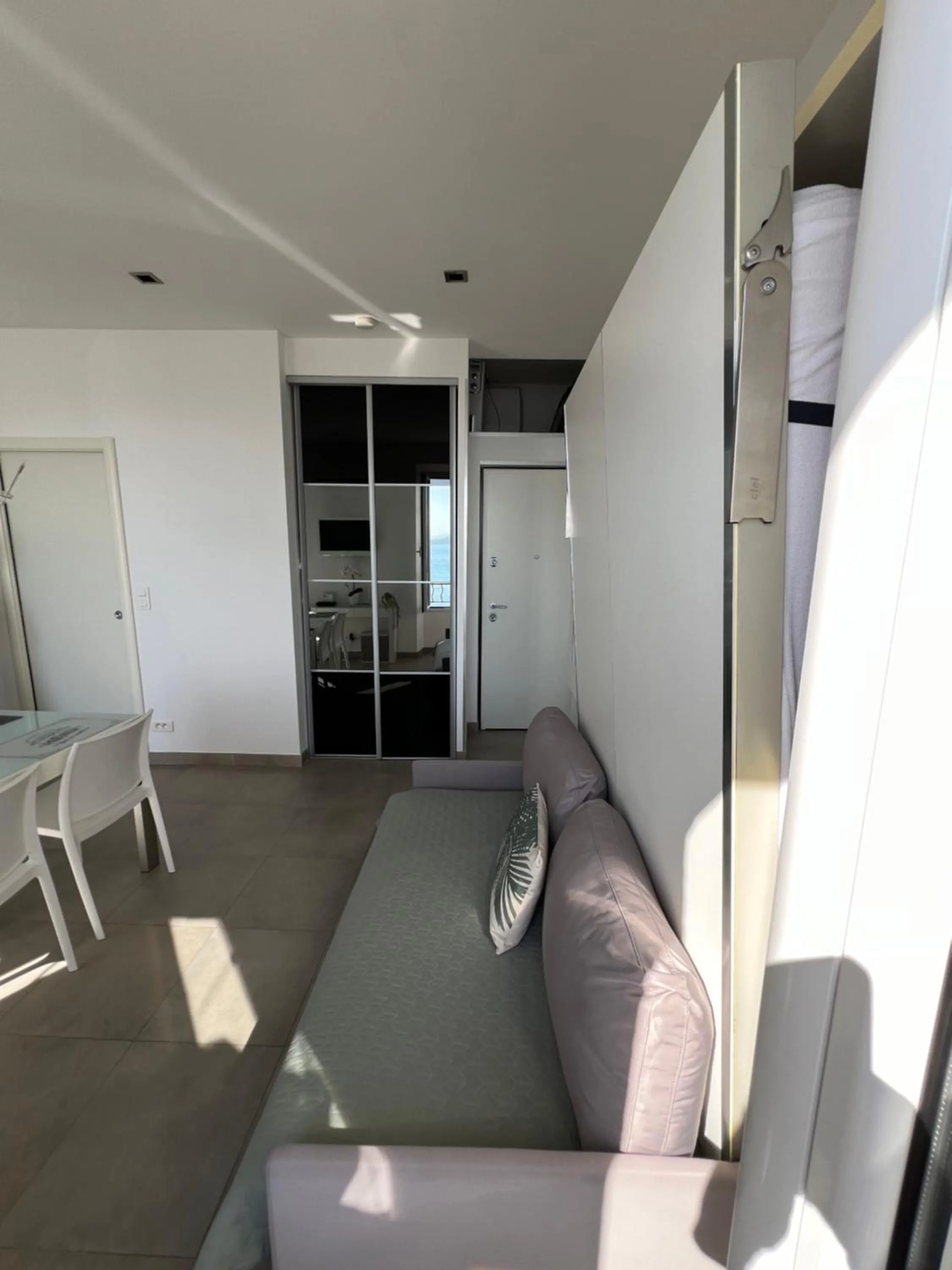 Studio magnifique vue mer