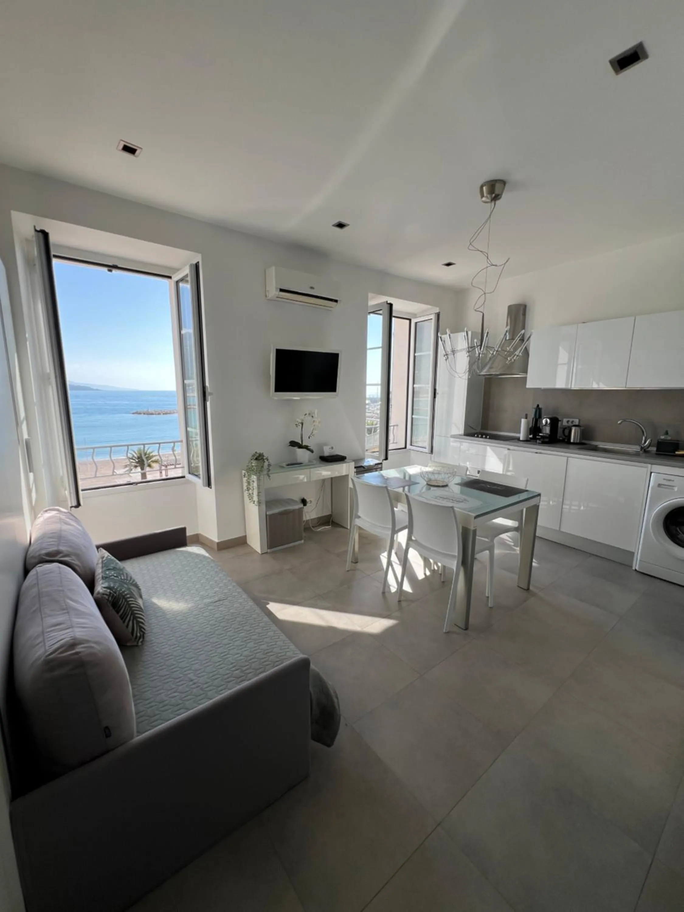 Studio magnifique vue mer