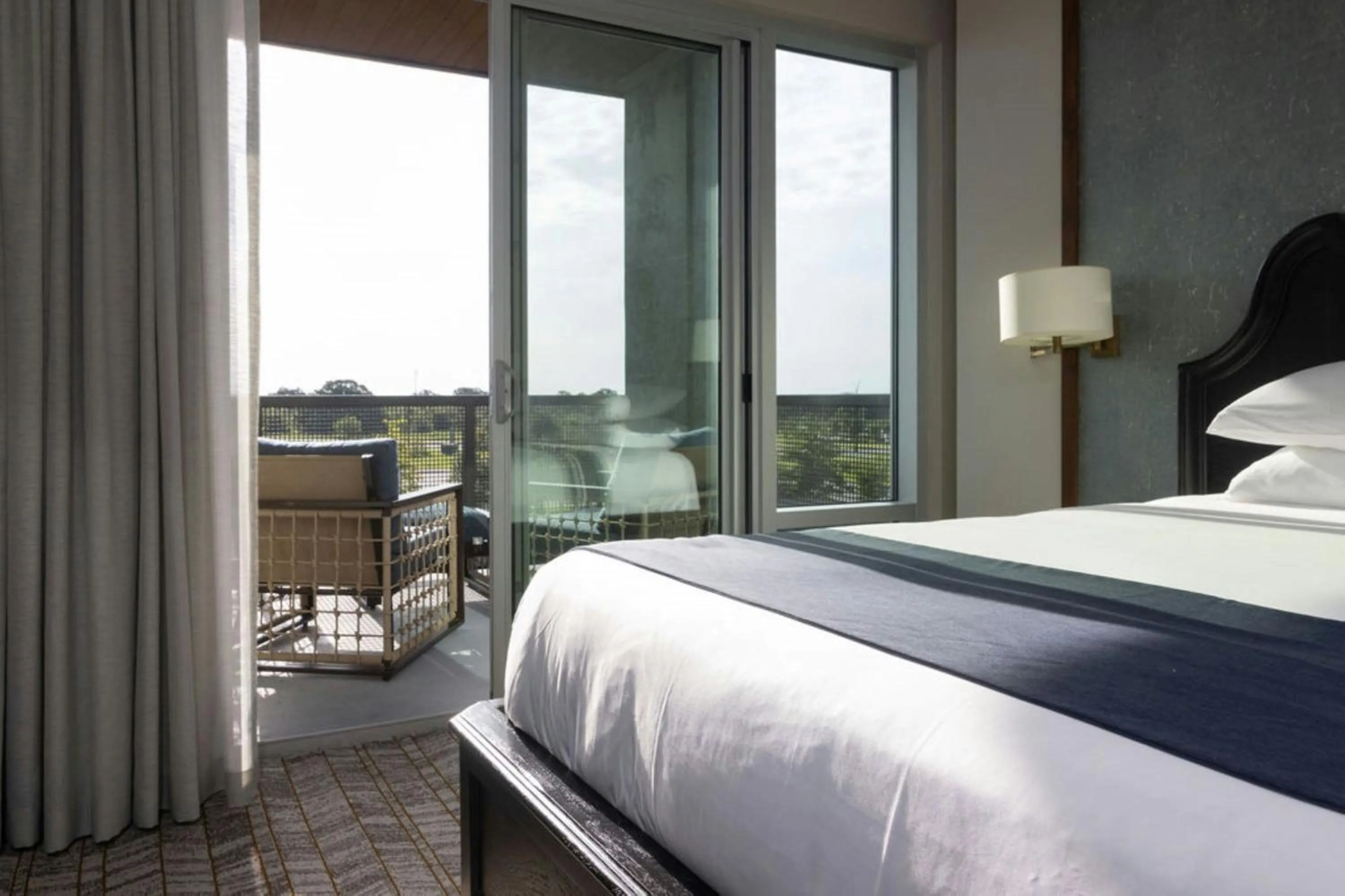 Photo of the whole room, Bed in The Stella Hotel, Autograph Collection