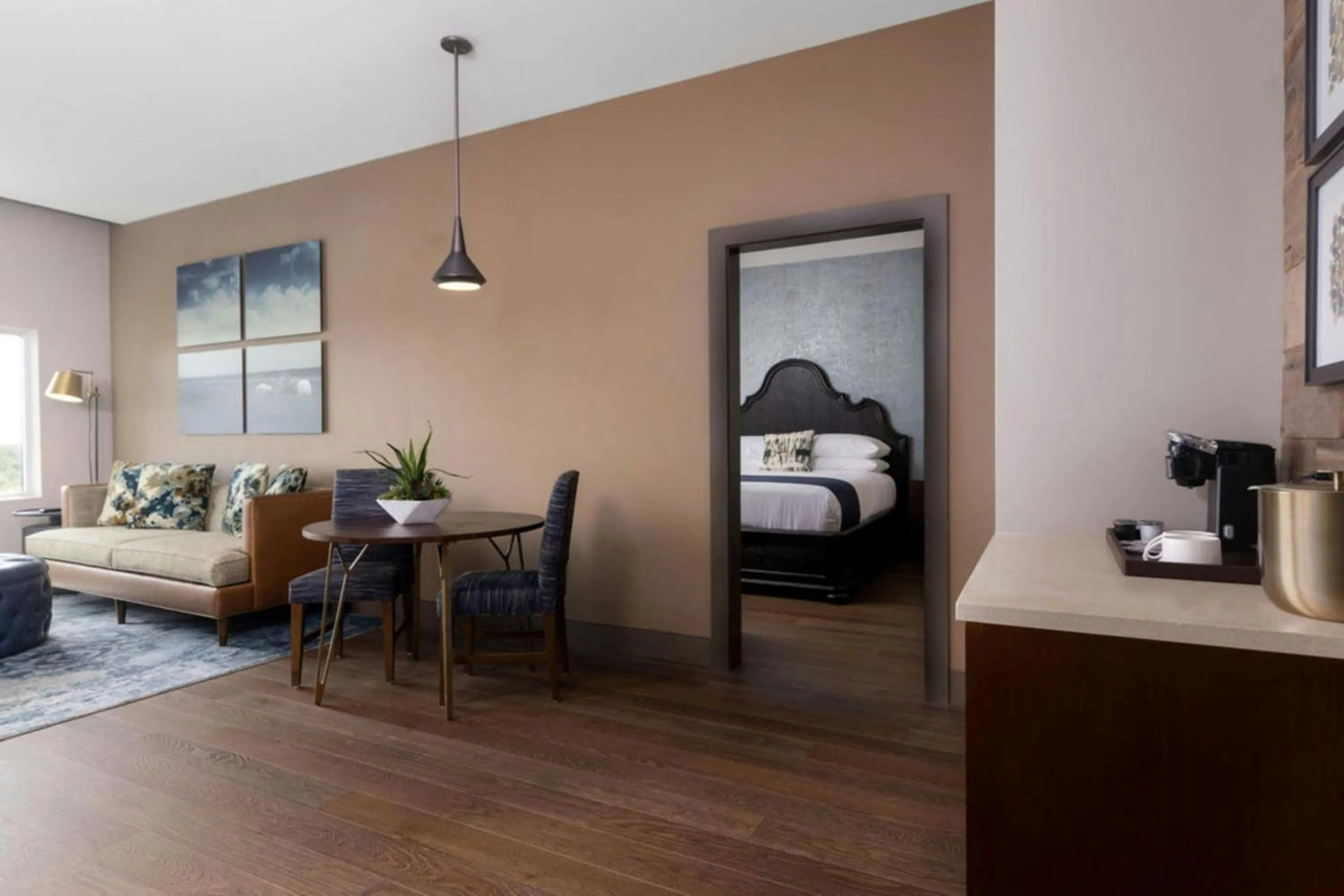 Photo of the whole room, Bed in The Stella Hotel, Autograph Collection