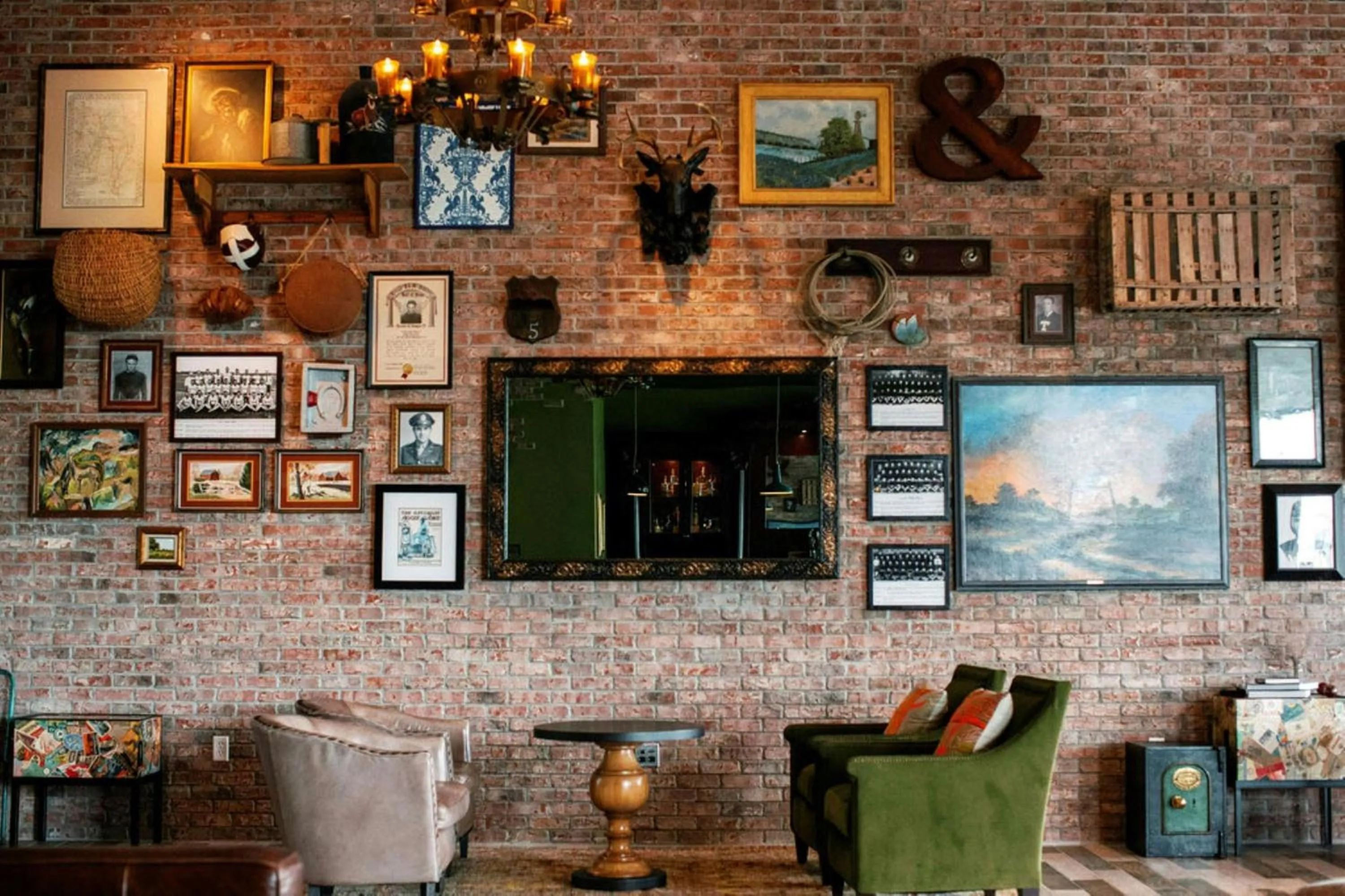 Lounge or bar in The Stella Hotel, Autograph Collection