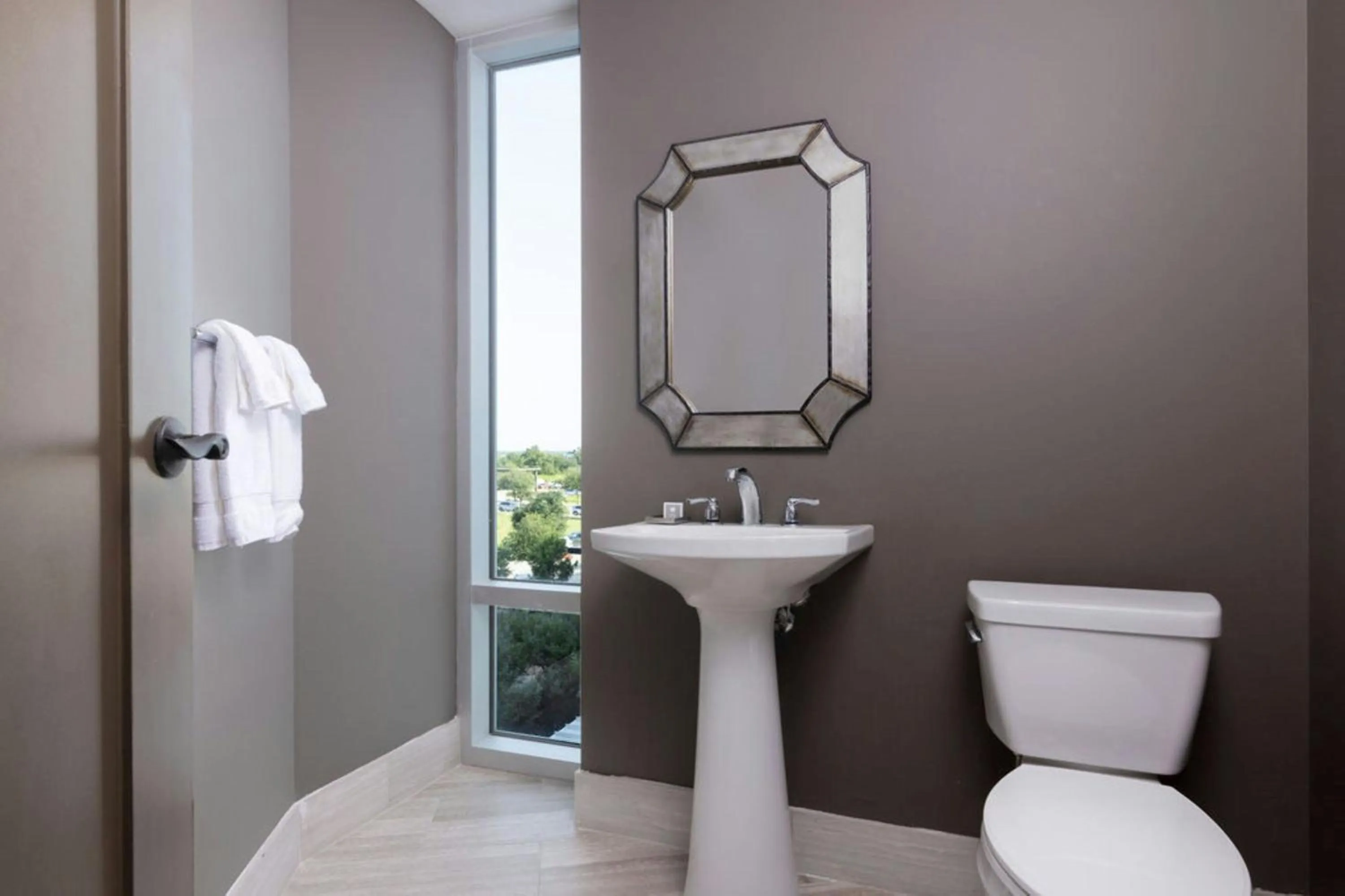 Photo of the whole room in The Stella Hotel, Autograph Collection