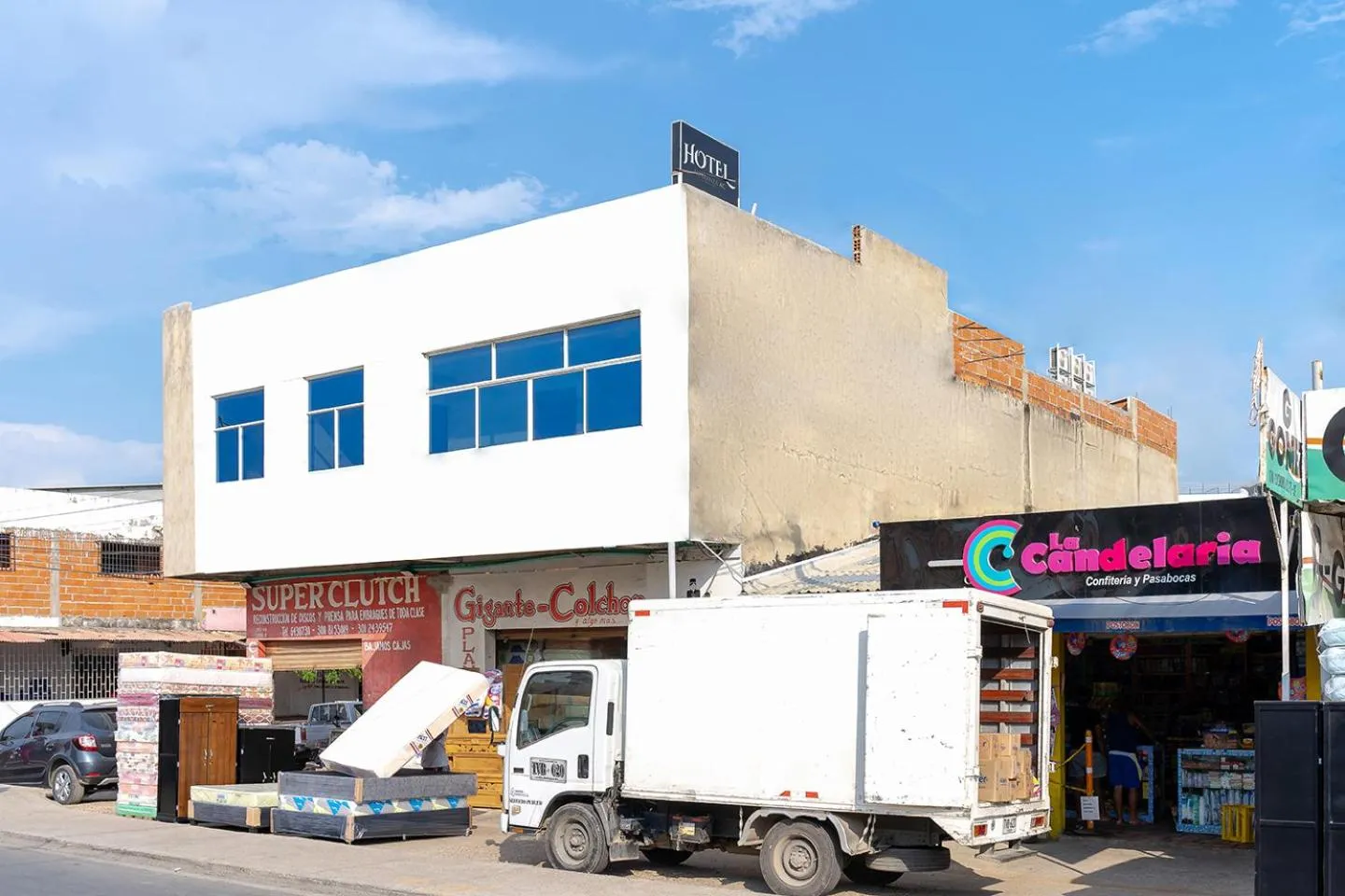 Property building in Hotel Esperanza AC