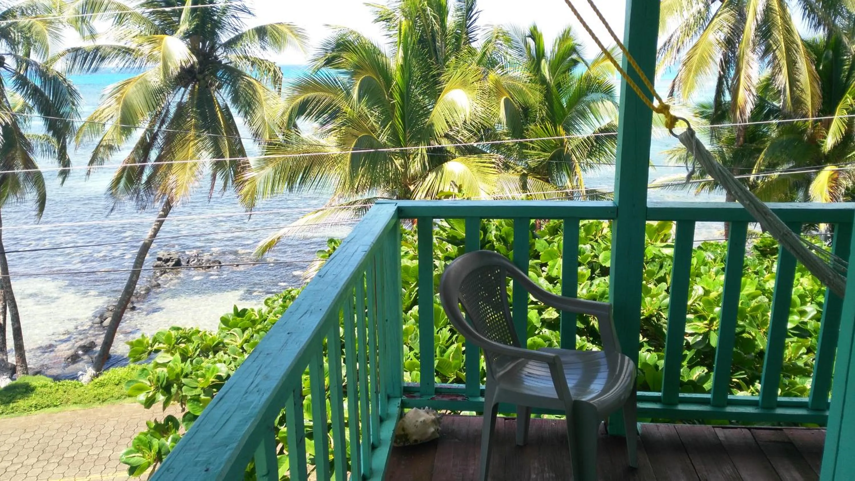 Property building in Corn Island Hostal ALAL SUITE