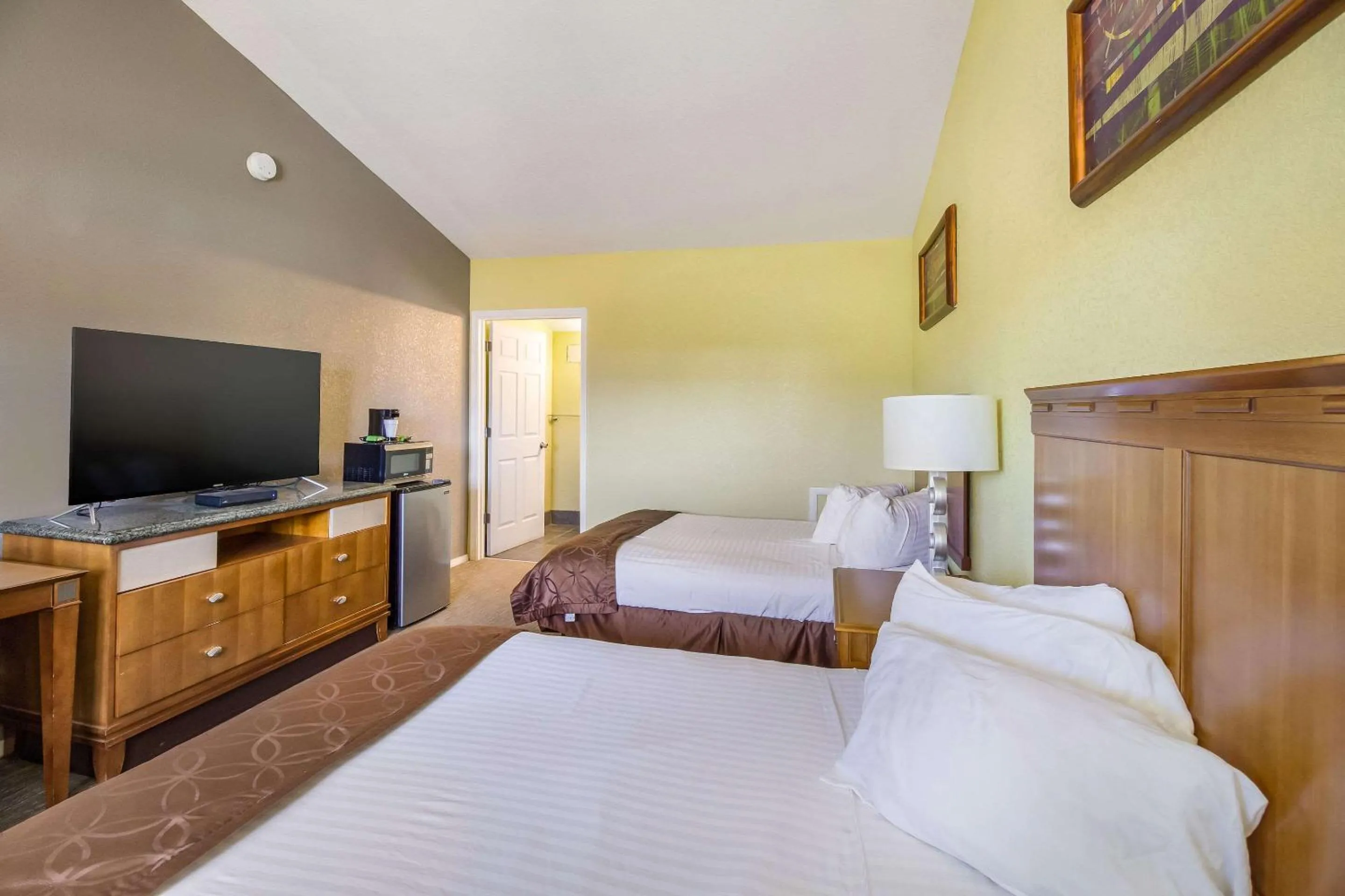 Bedroom, Bed in Rodeway Inn Casper