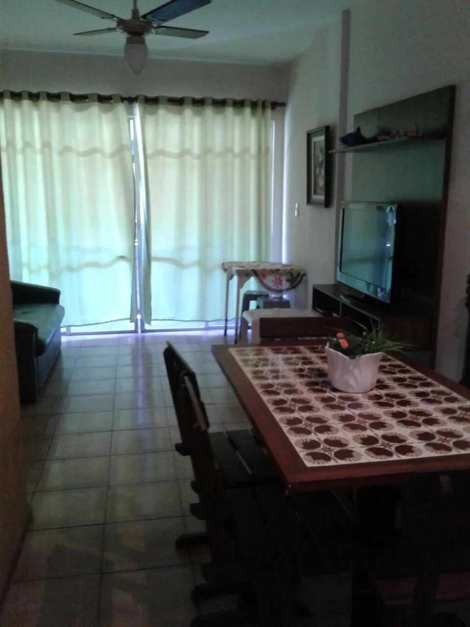 Communal lounge/ TV room in Apto Temporada Cabo Frio