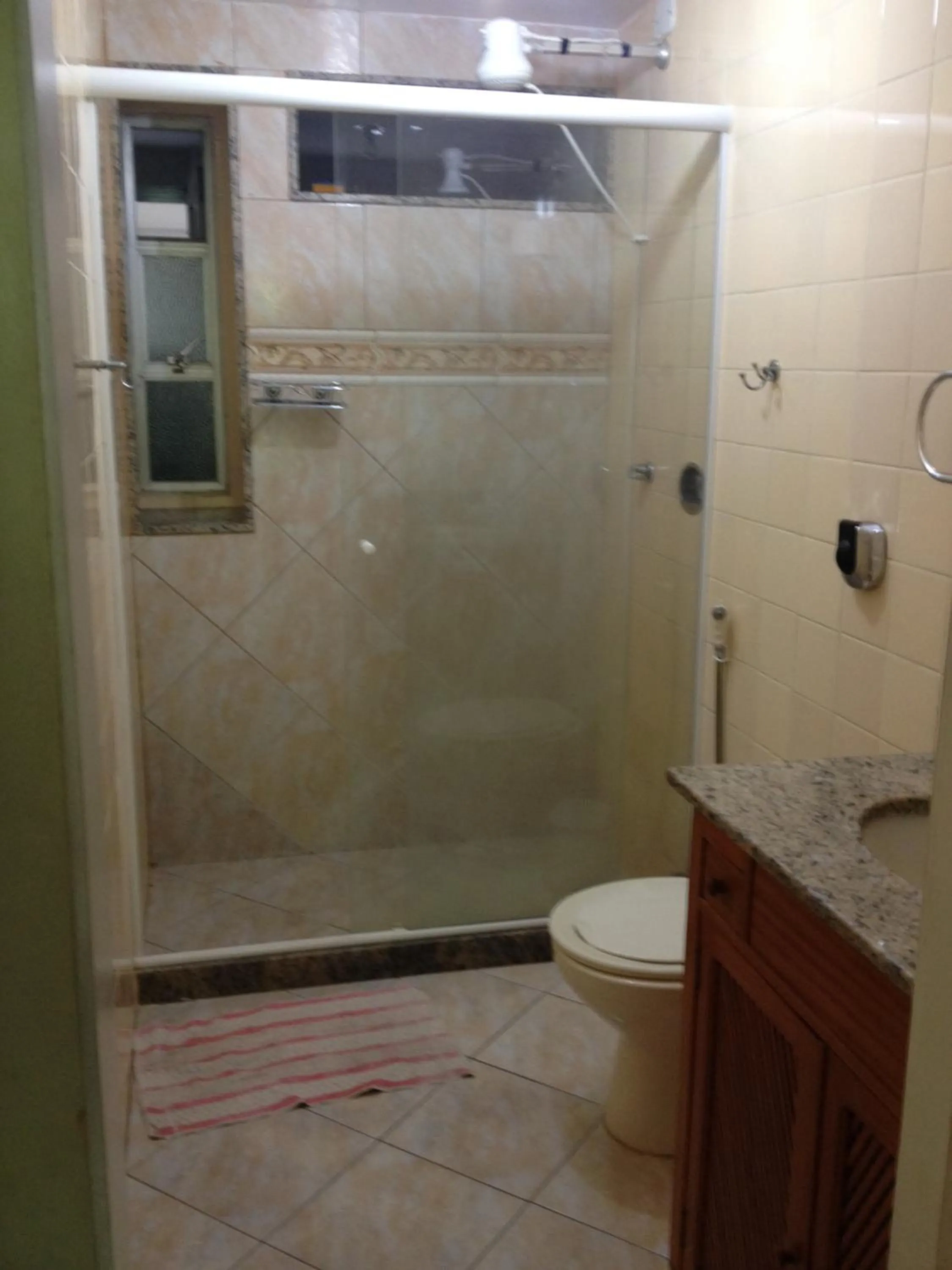 Shower in Apto Temporada Cabo Frio