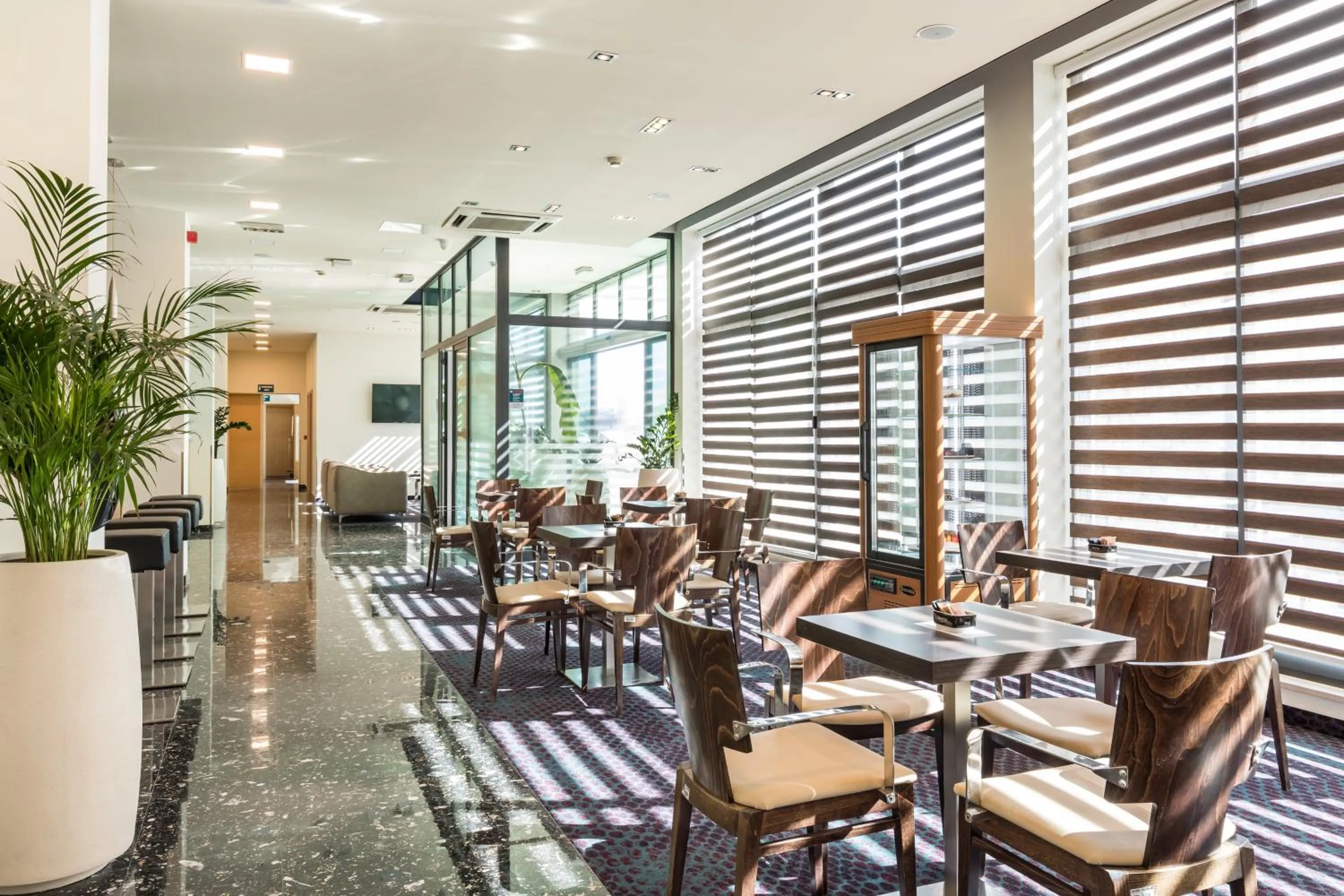 Property building in Hotel Mondo