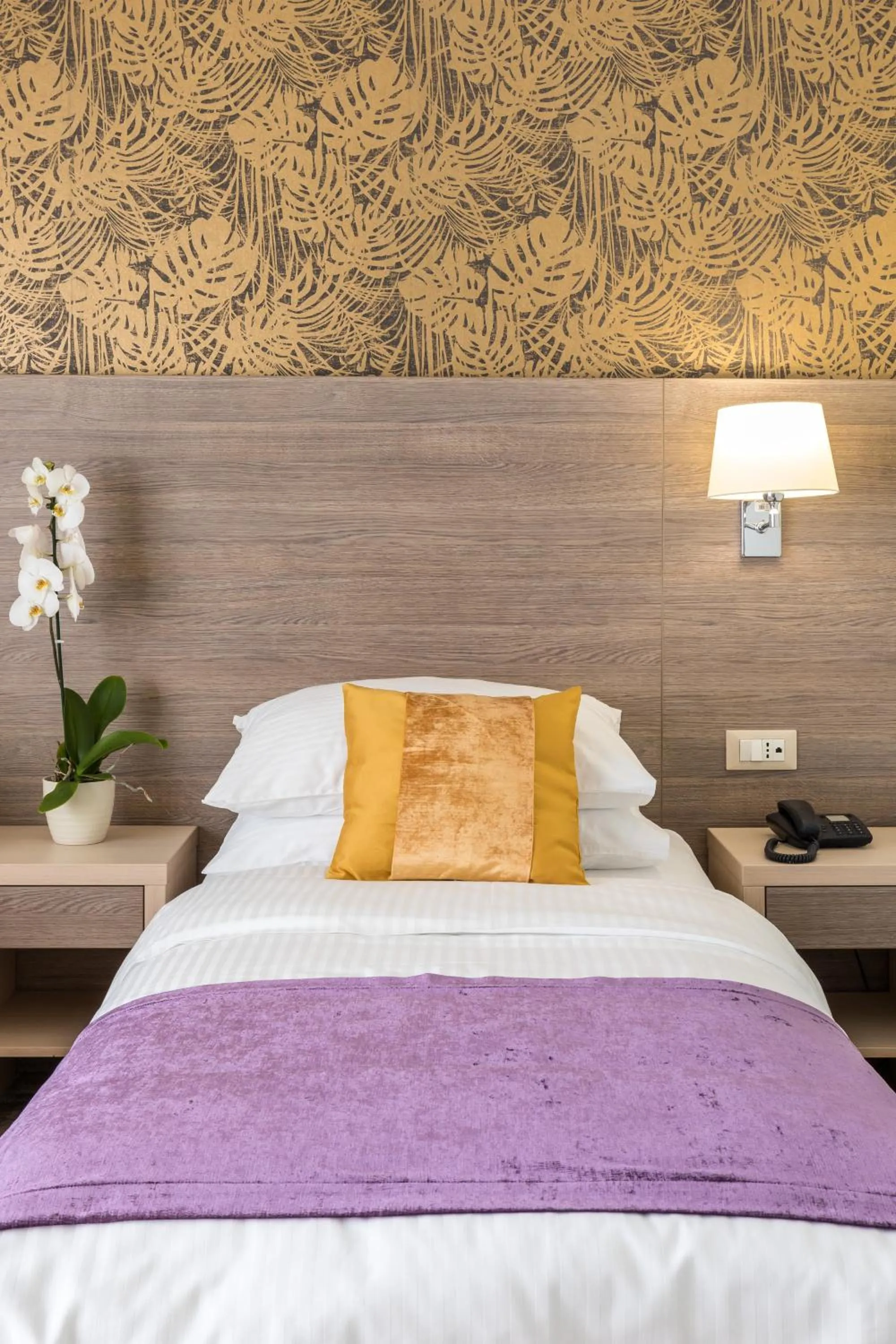 Photo of the whole room, Bed in Hotel Mondo