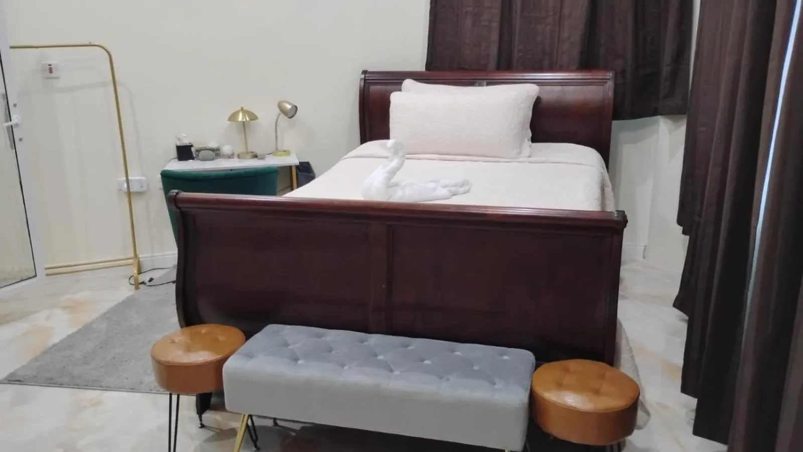 VIP, Bed in Boutique B&B at Stone Village