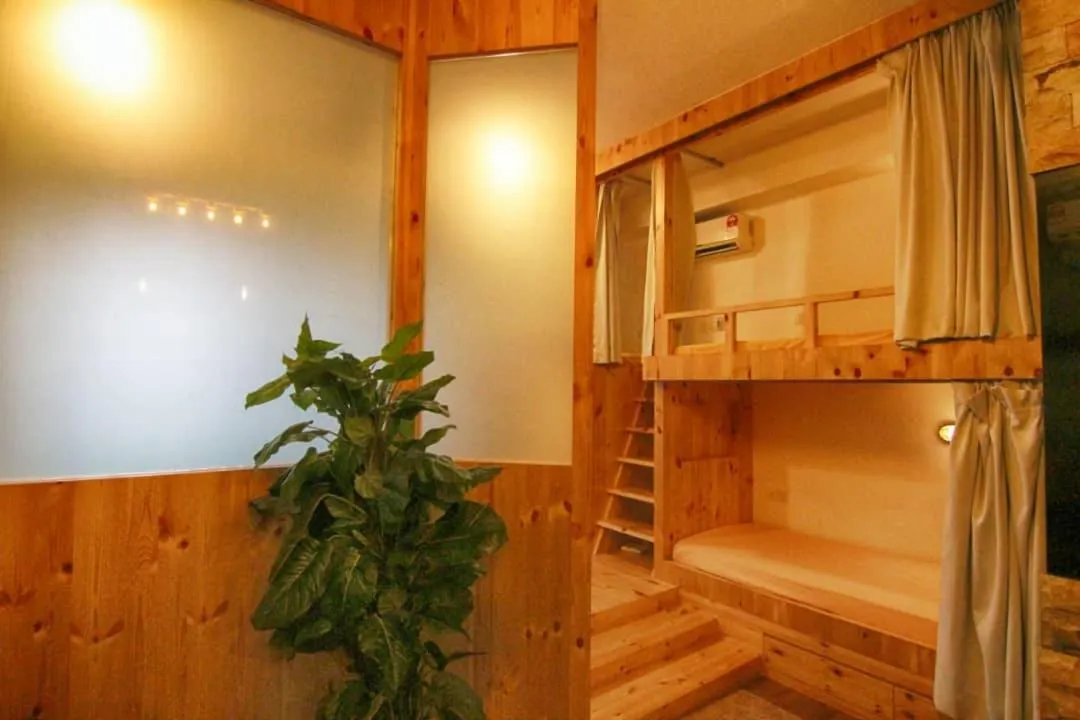 Communal lounge/ TV room in D'calton seaview apartment