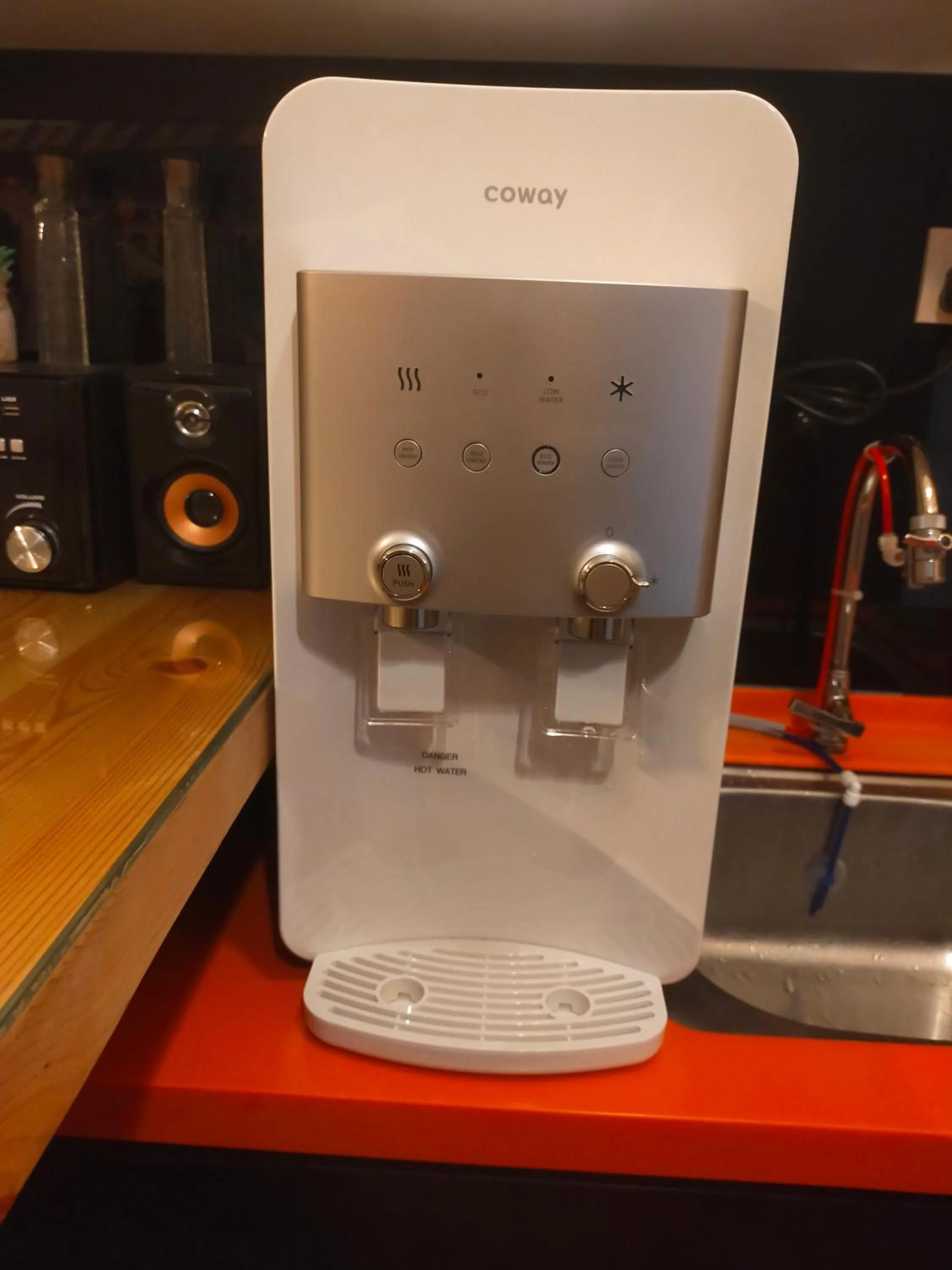 Coffee/tea facilities in D'calton seaview apartment