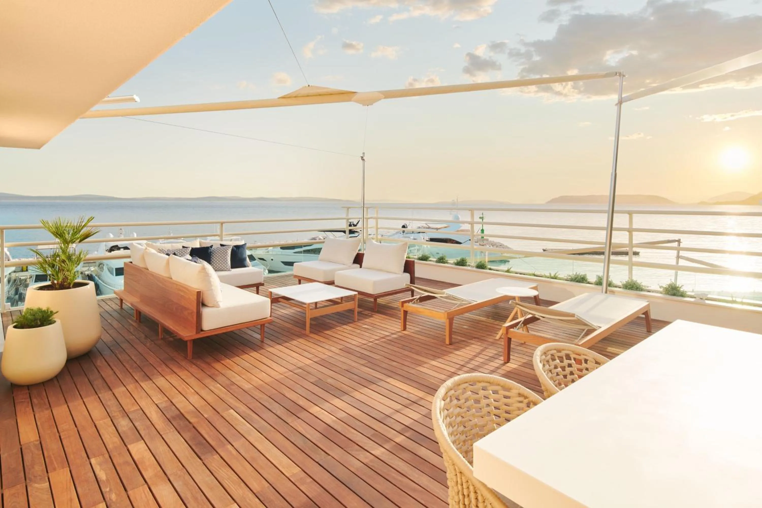 Photo of the whole room in Le Meridien Lav Split