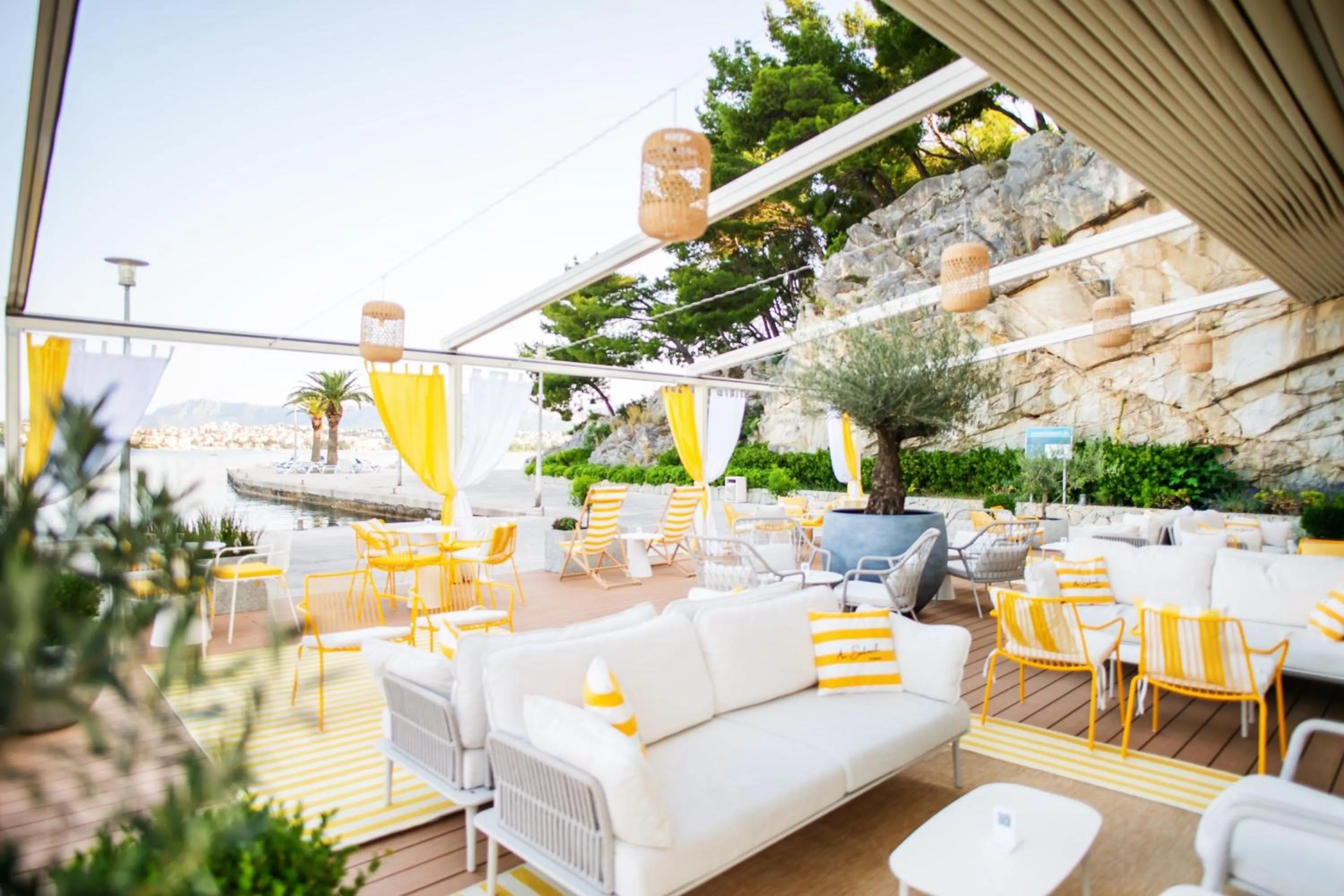 Restaurant/places to eat in Le Meridien Lav Split