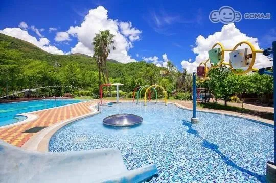 Swimming pool in Hoya Spa Hotel