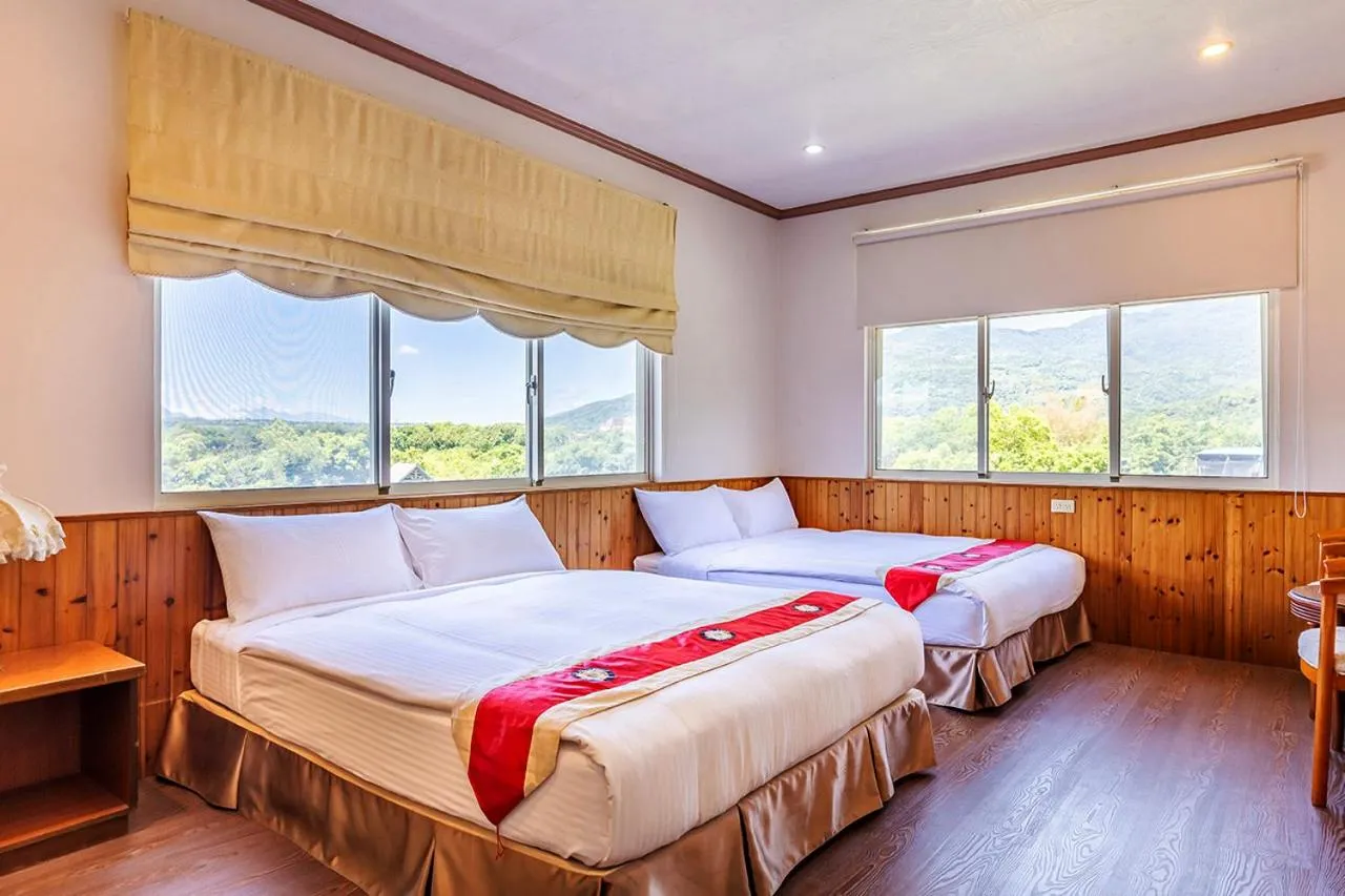 Bedroom, Bed in Hoya Spa Hotel