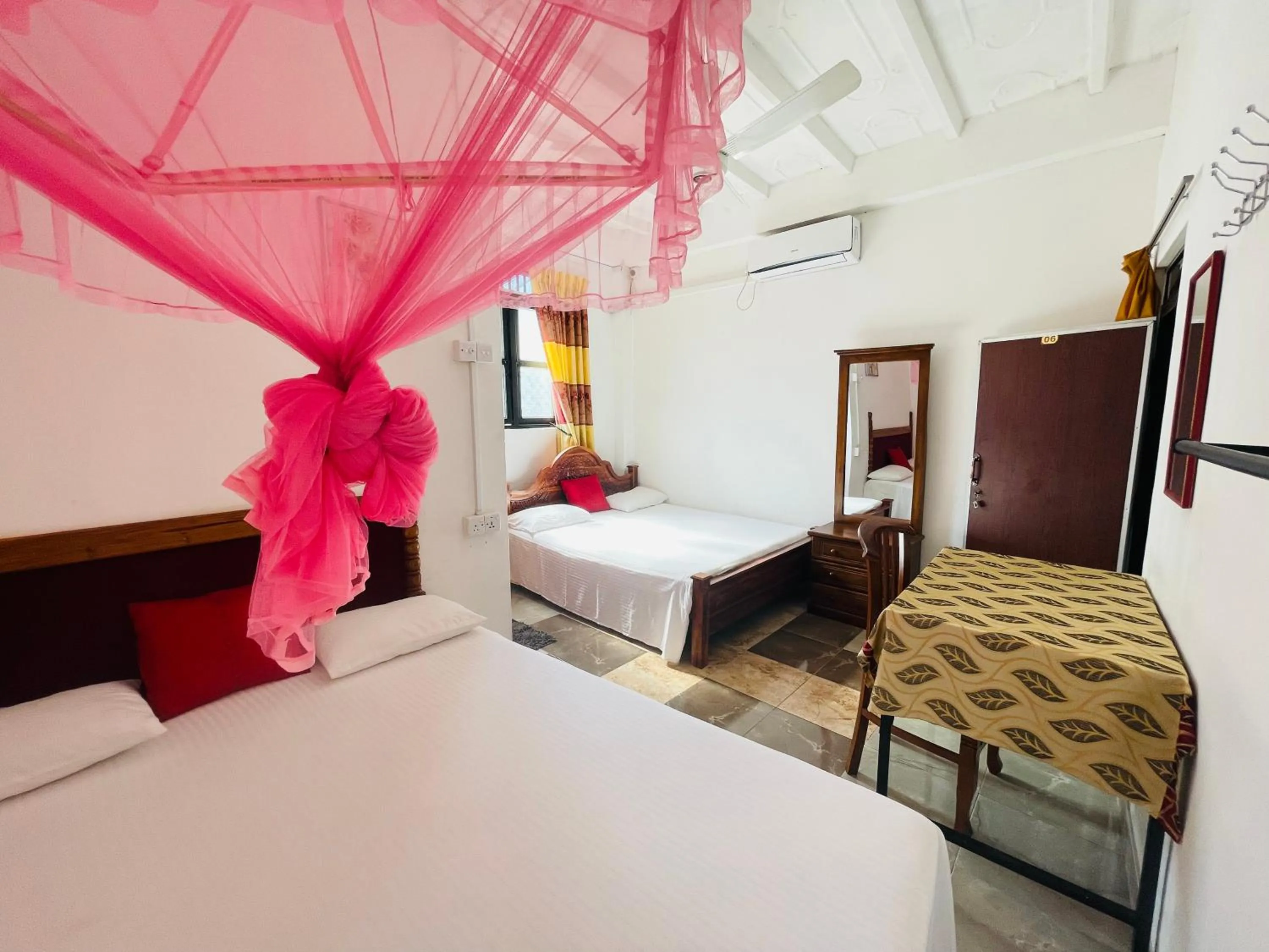 Bed in Dambulla Tourist Resort