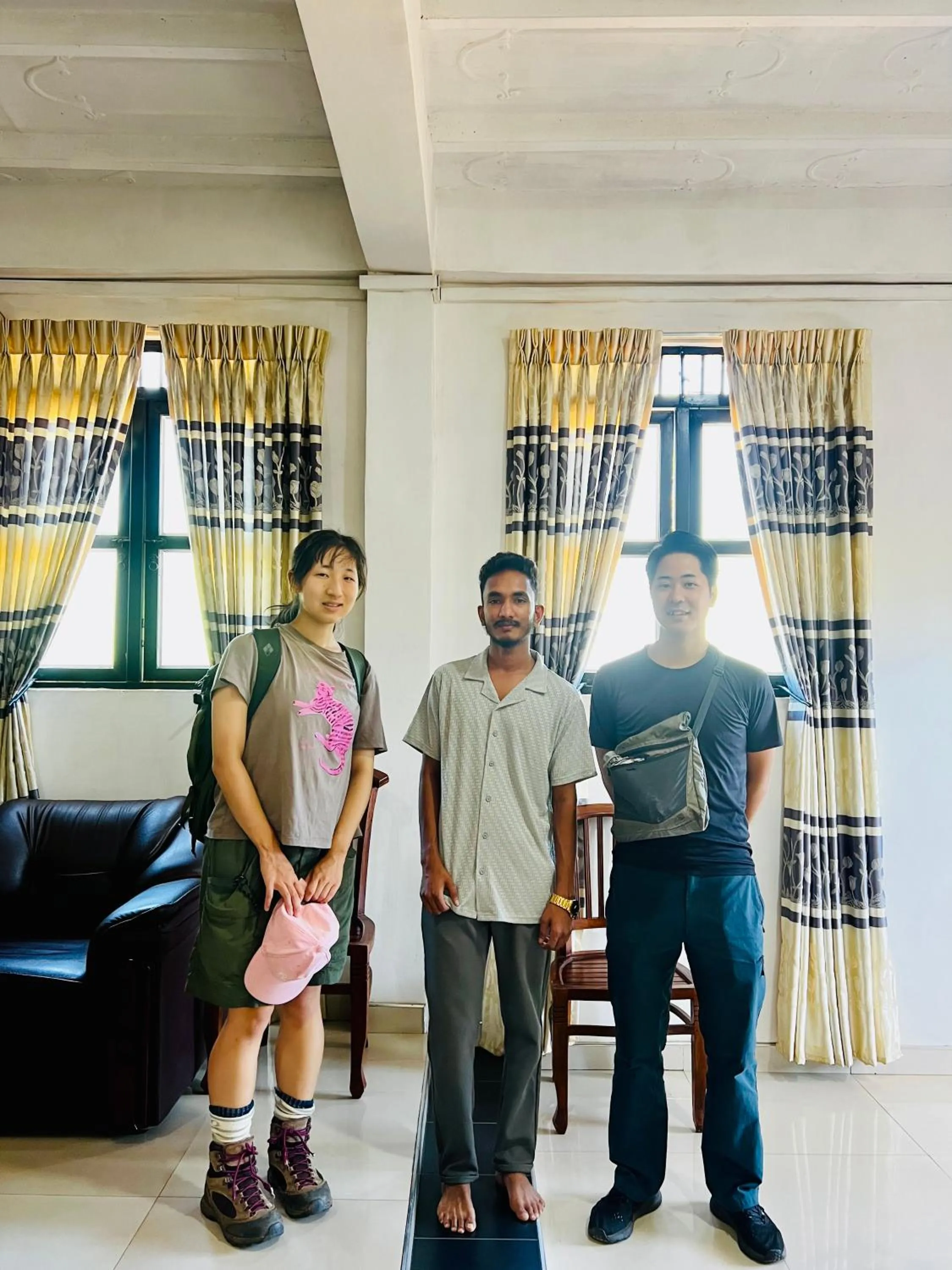 People in Dambulla Tourist Resort