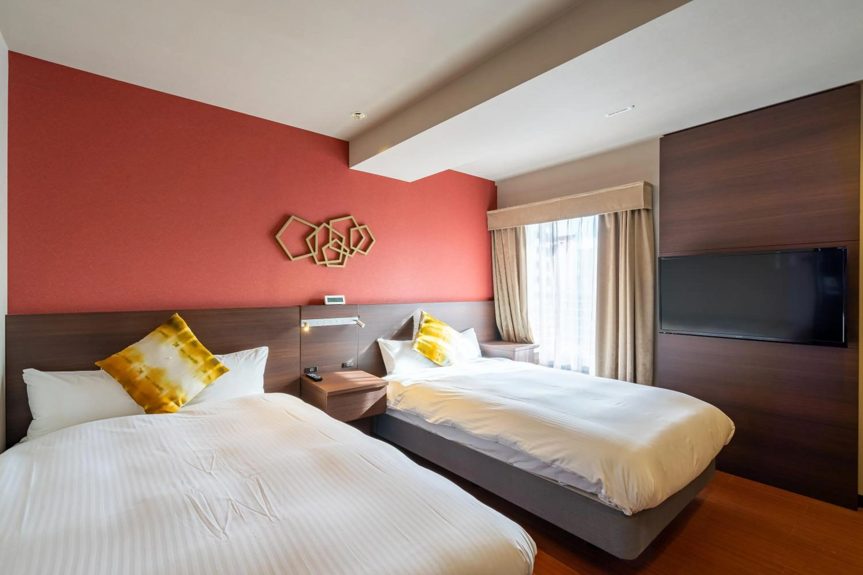 Bed in Red Roof Inn Kamata / Haneda Tokyo