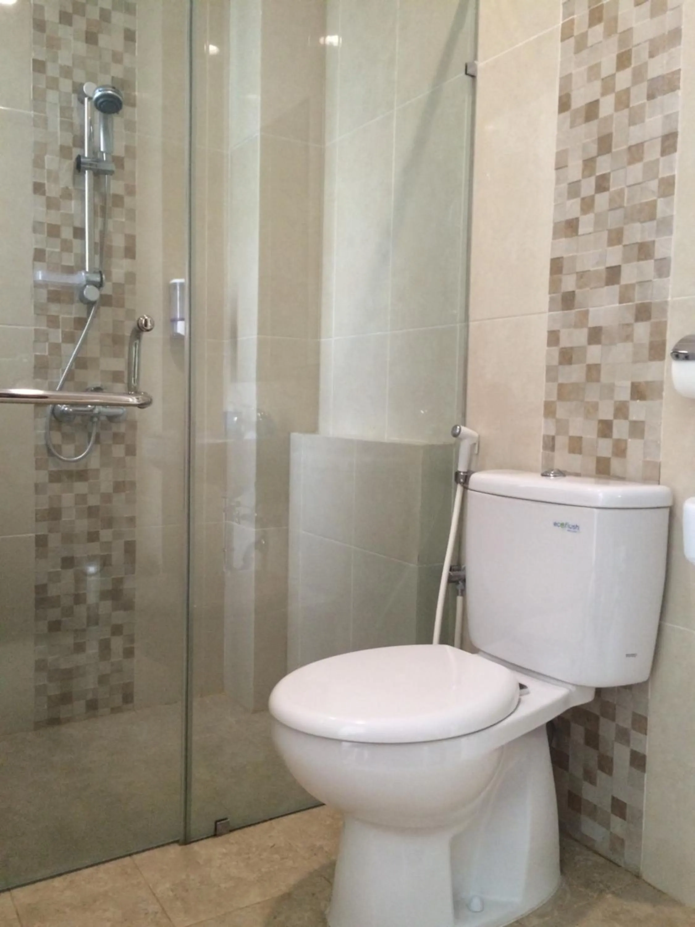 Bathroom in Roemah Asri Villa - Resor Dago Pakar