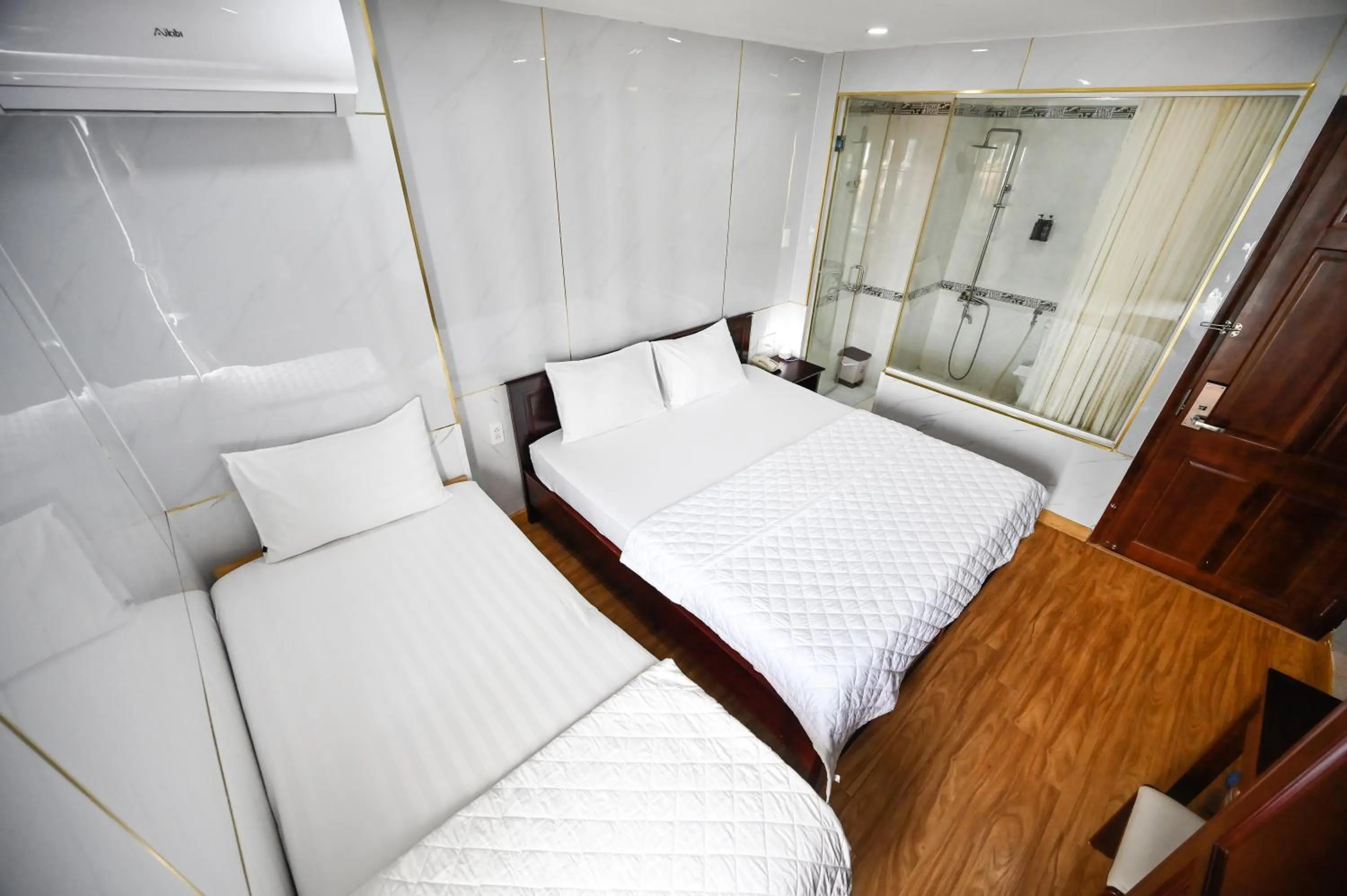 Bedroom, Bed in Gia Hoa Airport Hotel