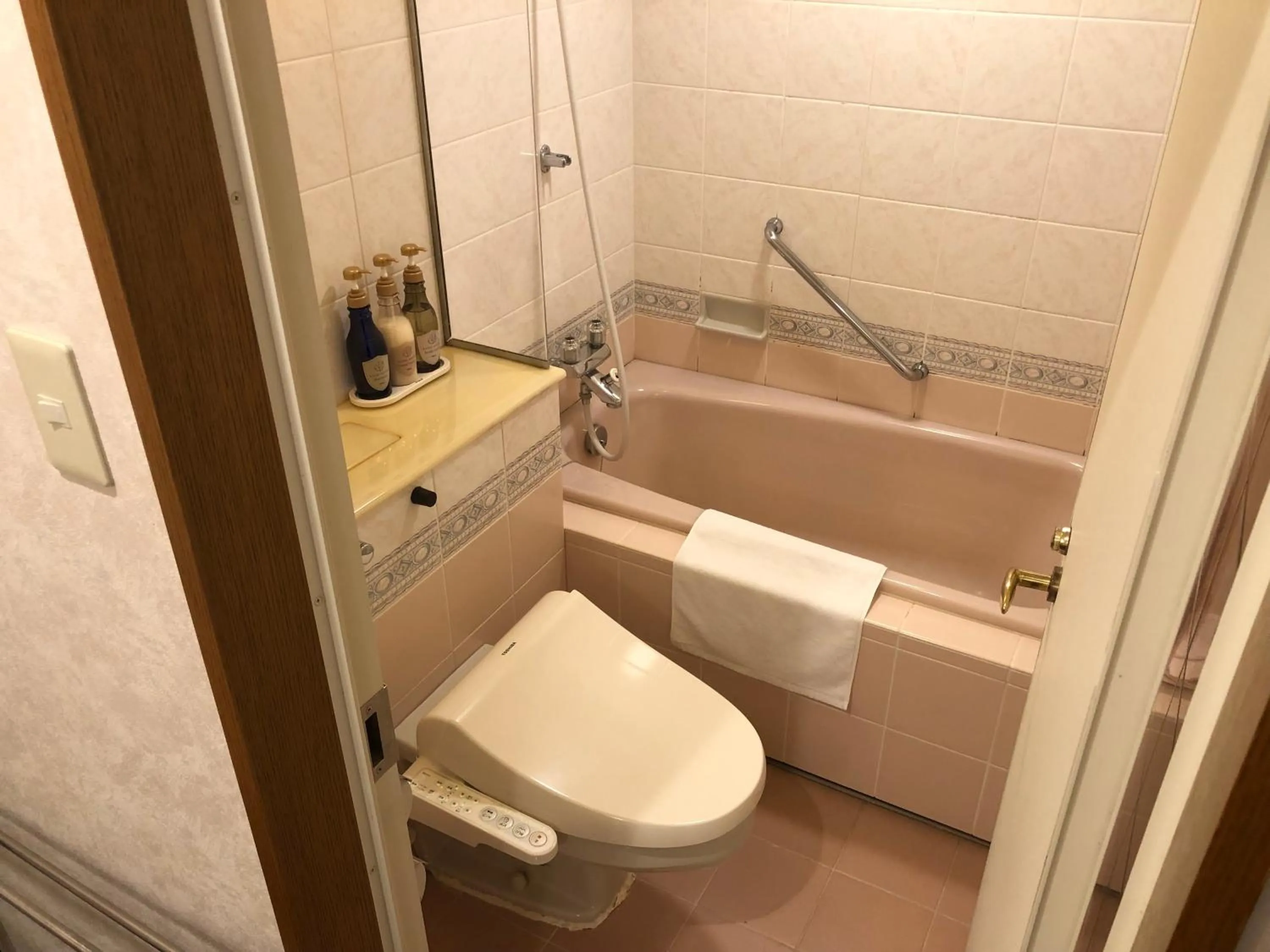 Bathroom in Ooedo Onsen Monogatari Premium Saikaibashi