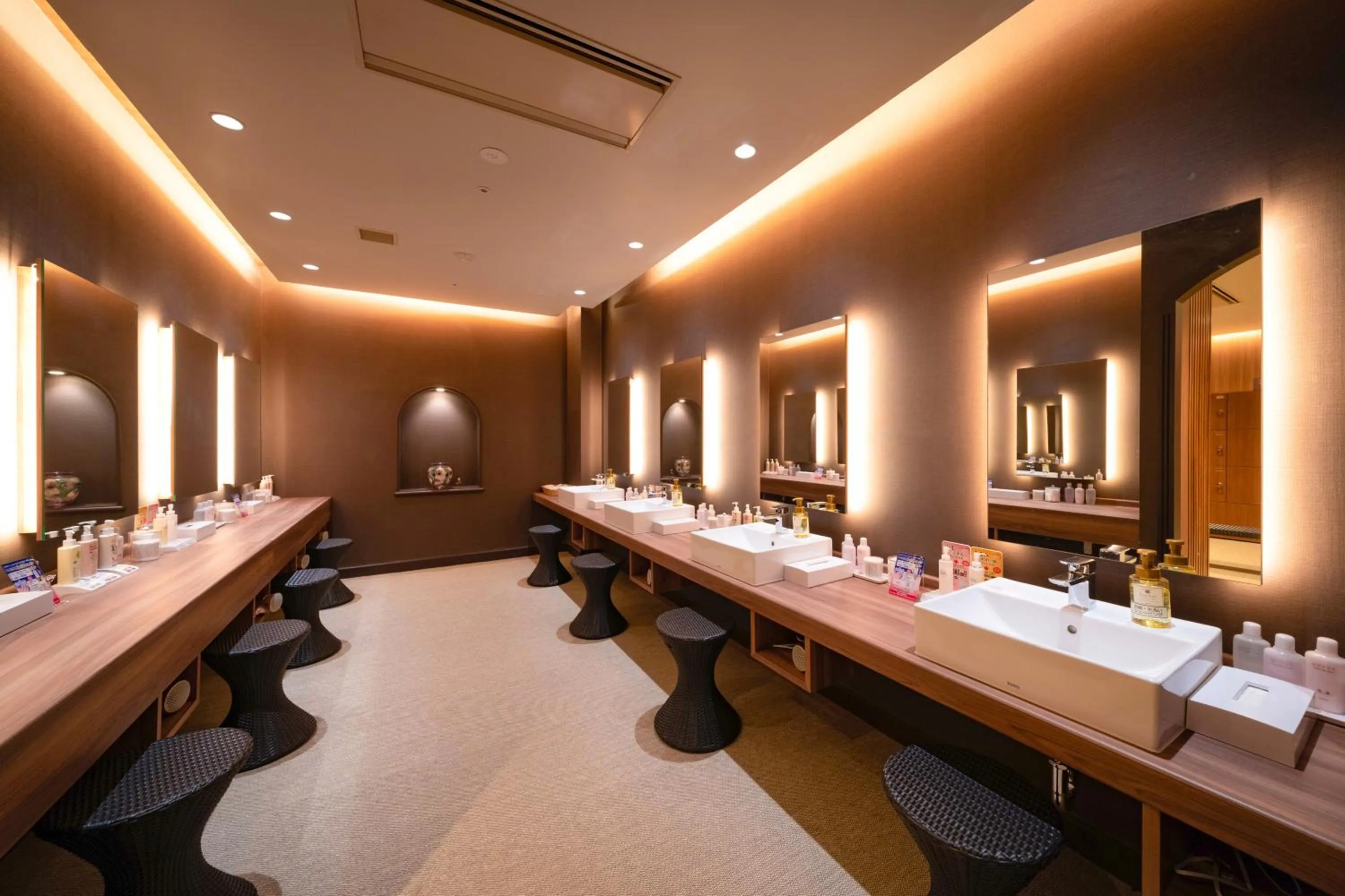 Public Bath in Ooedo Onsen Monogatari Premium Saikaibashi