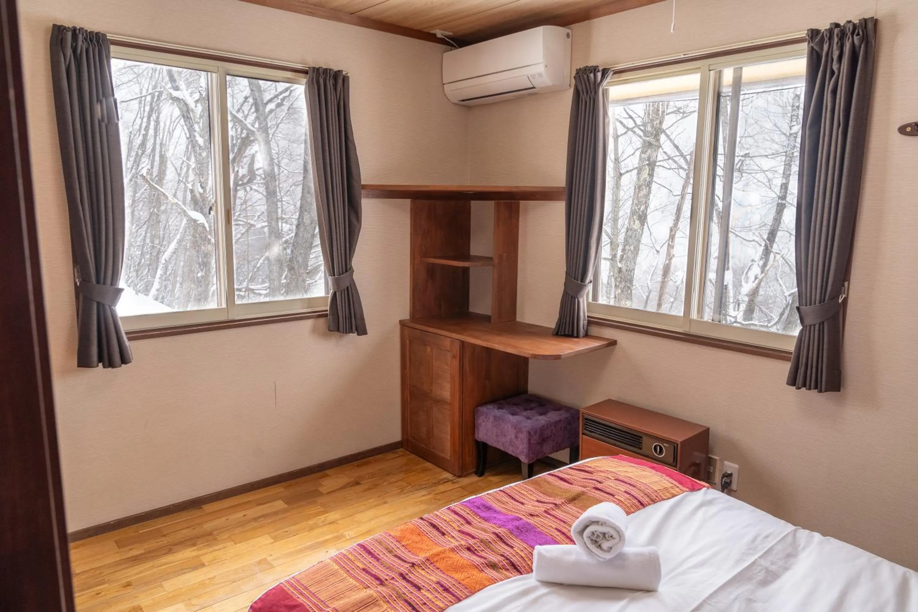 Bed in Panketo Lodge & Yoga Studio