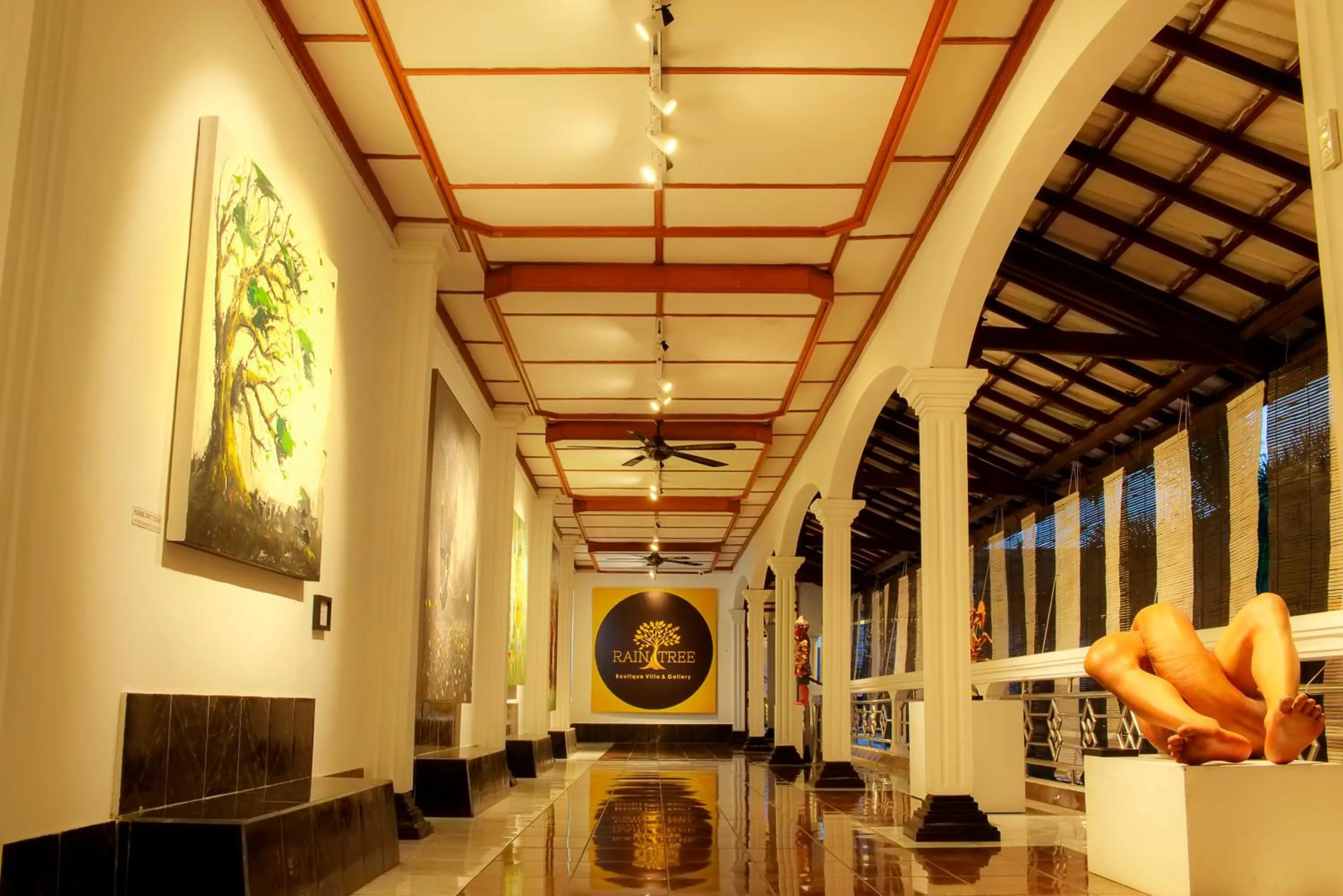 Raintree Boutique Villa & Gallery