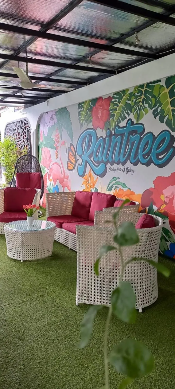 Raintree Boutique Villa & Gallery