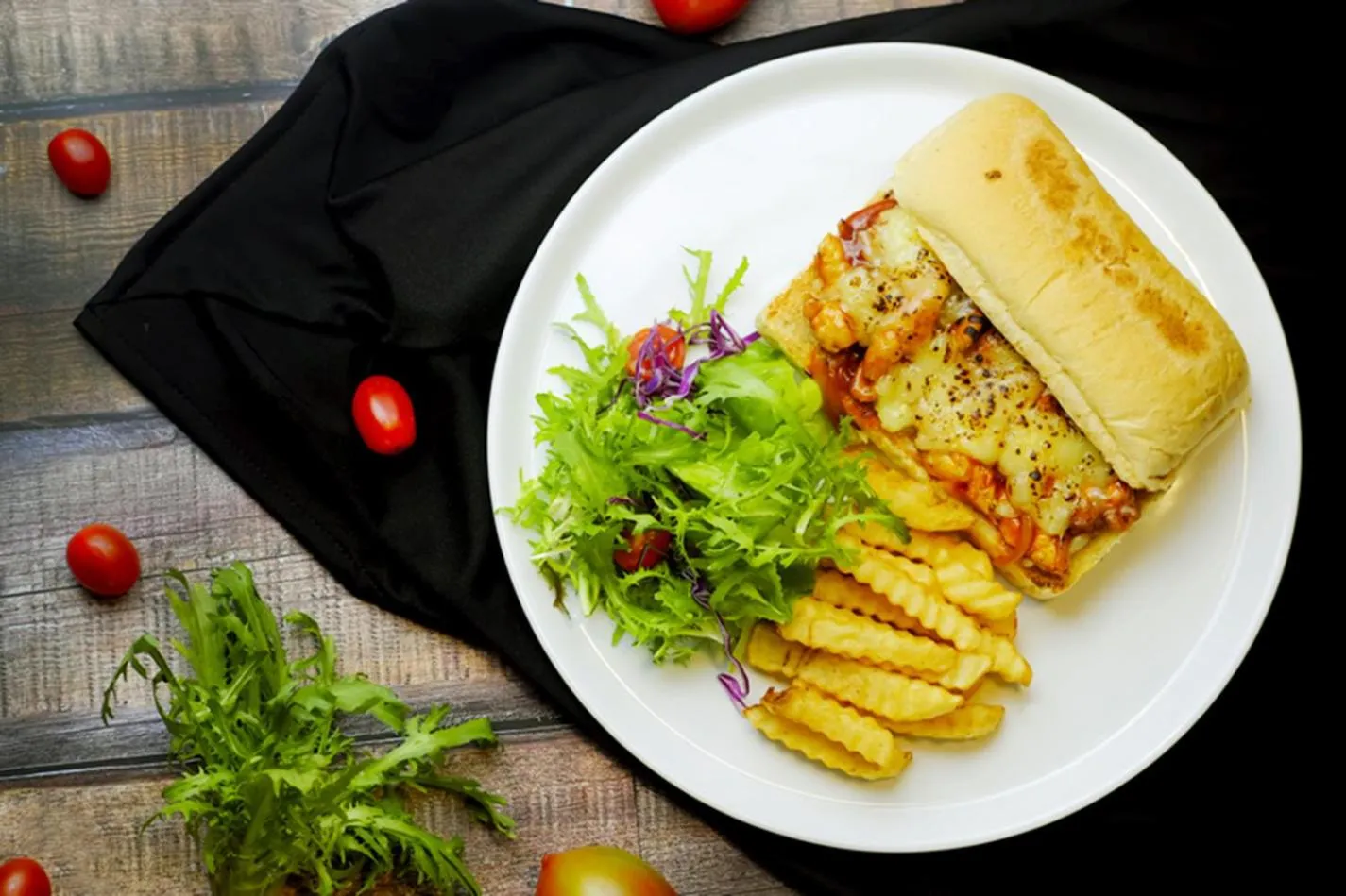 Restaurant/places to eat in Raintree Boutique Villa & Gallery