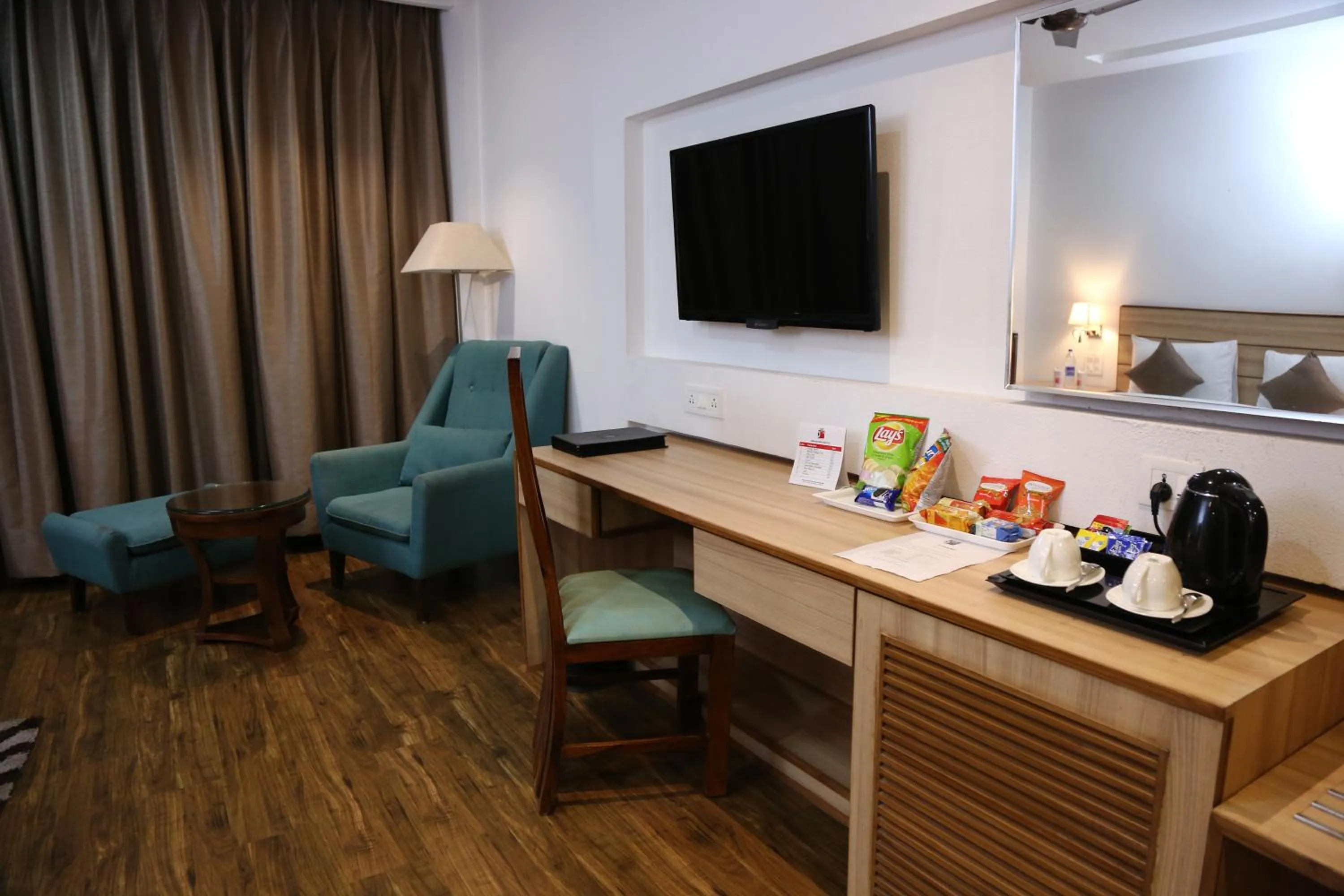 hair dresser in Ana Clarks Inn, Panchkula