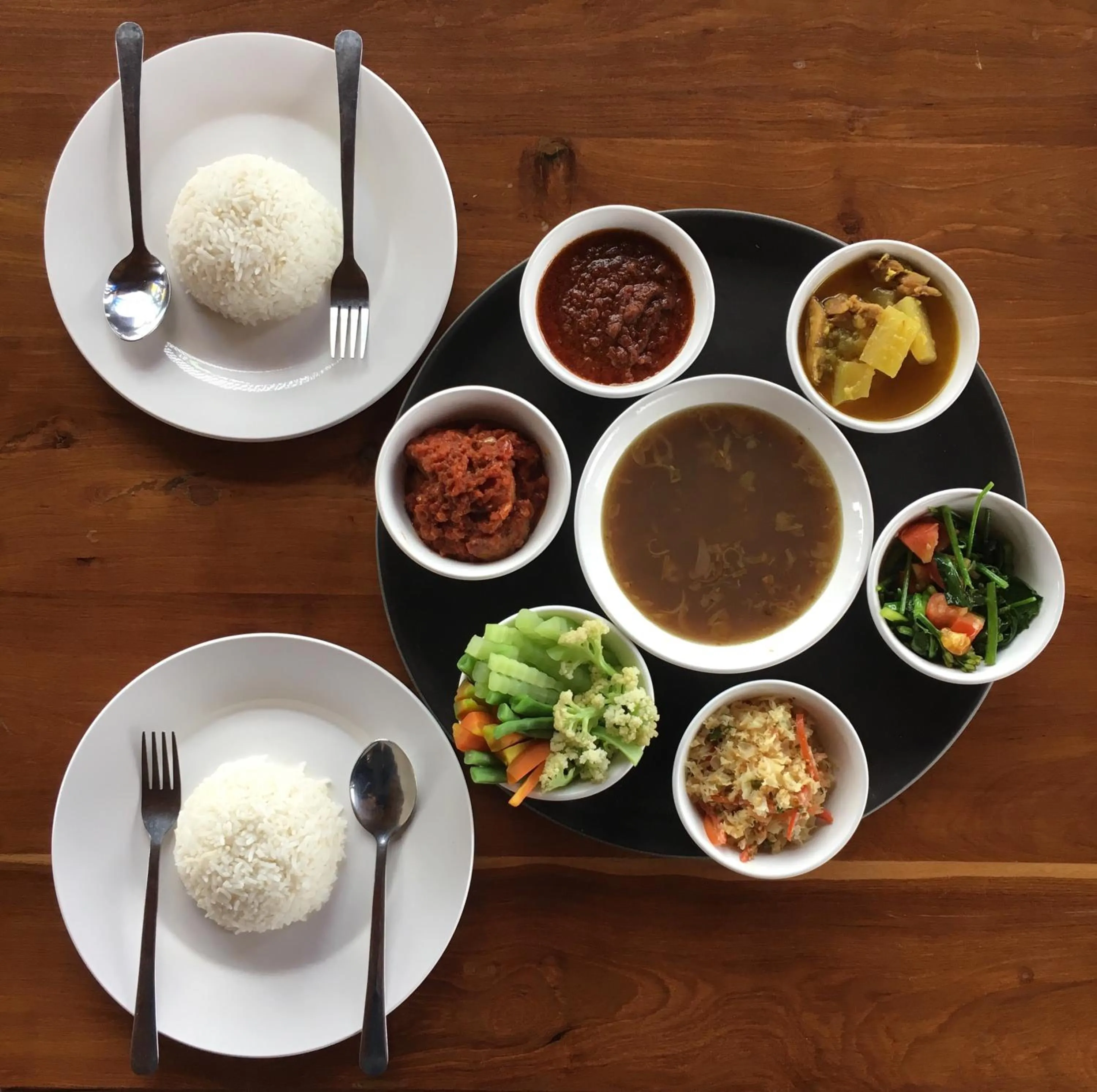 Lunch in Inle Cottage Boutique Hotel