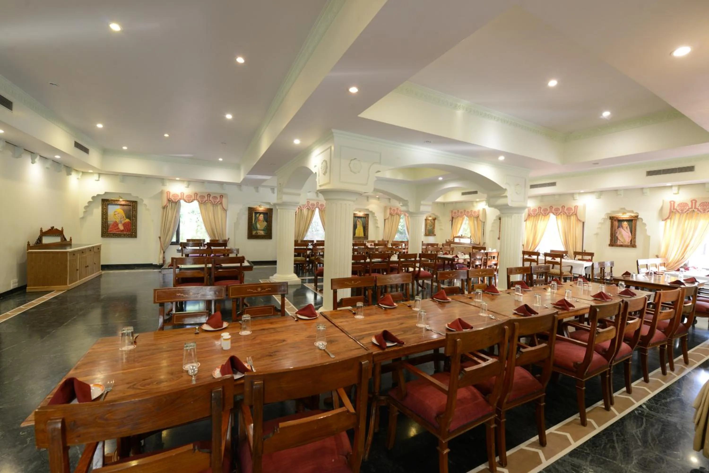 Restaurant/places to eat in Heritage Resort Bikaner