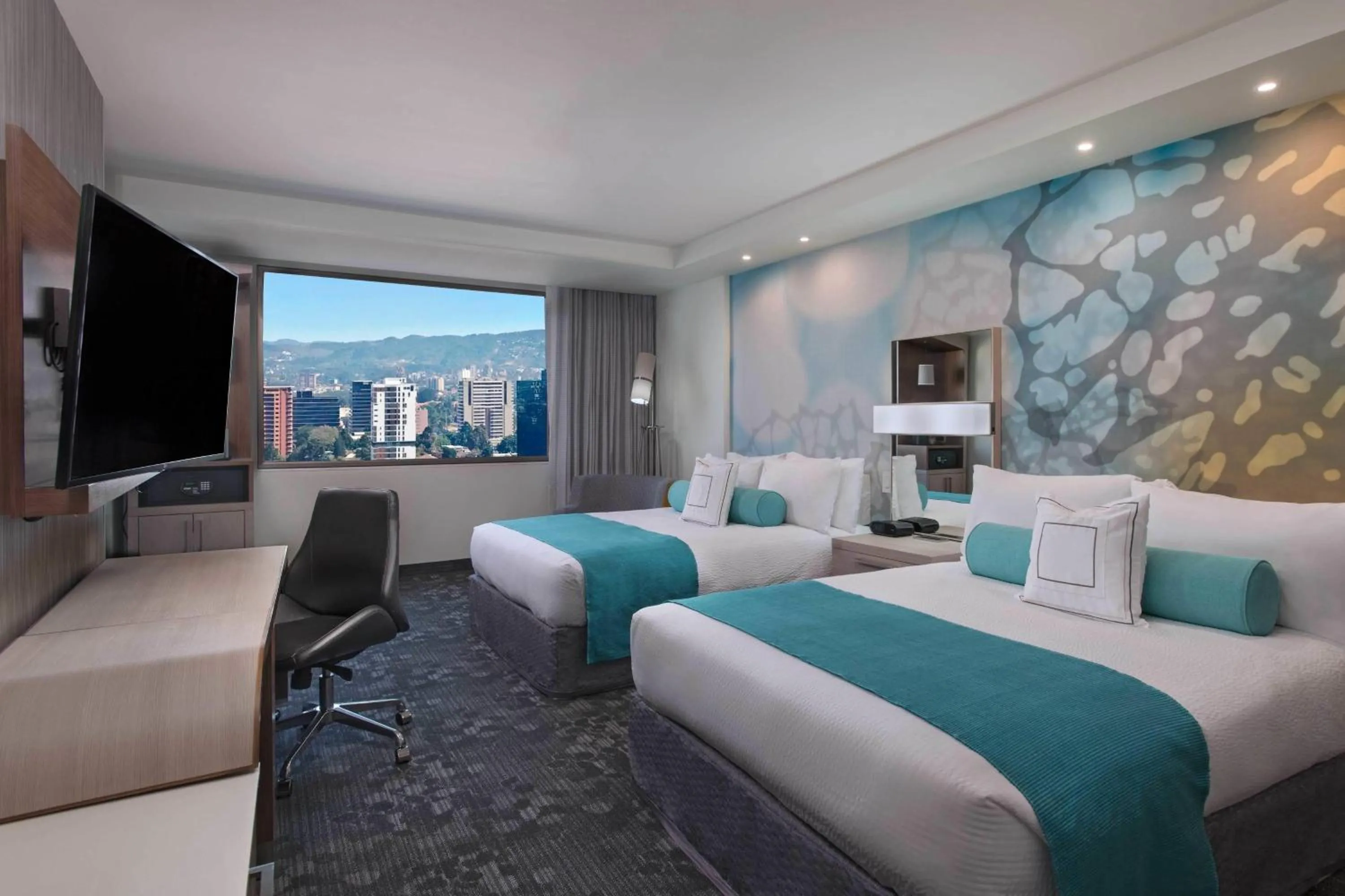 Photo of the whole room, Bed in Courtyard by Marriott Guatemala City