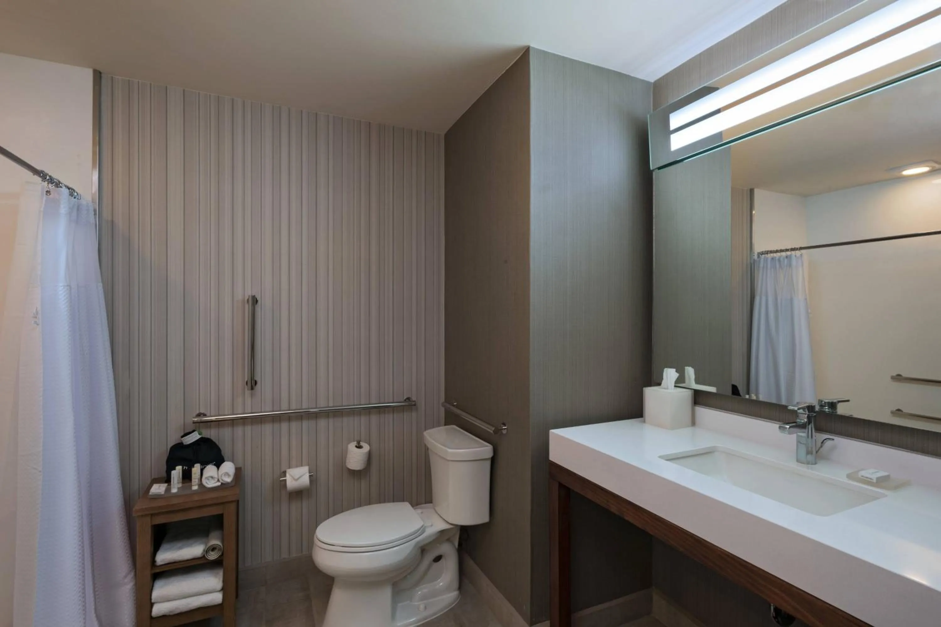 Bathroom in Courtyard by Marriott Guatemala City
