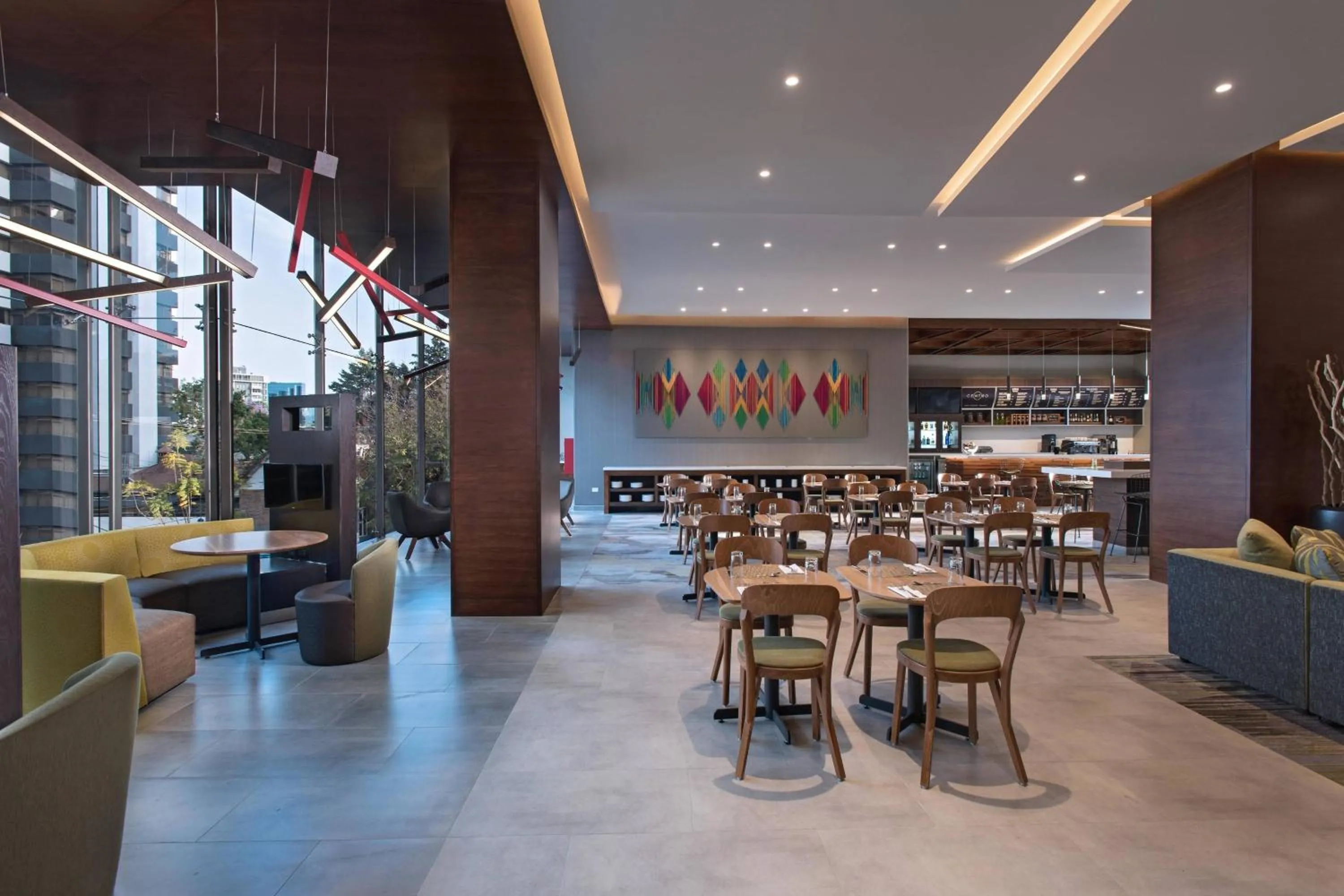 Restaurant/places to eat in Courtyard by Marriott Guatemala City