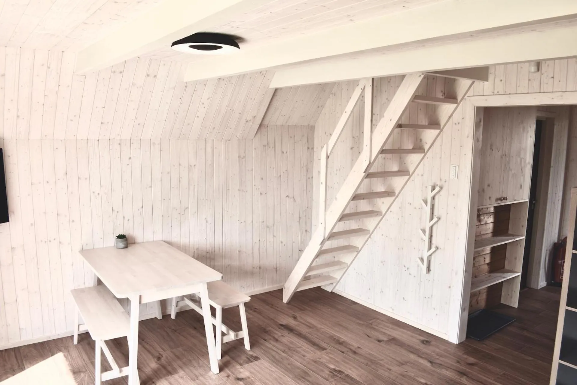 Dining area in Retro chaty Soběšky