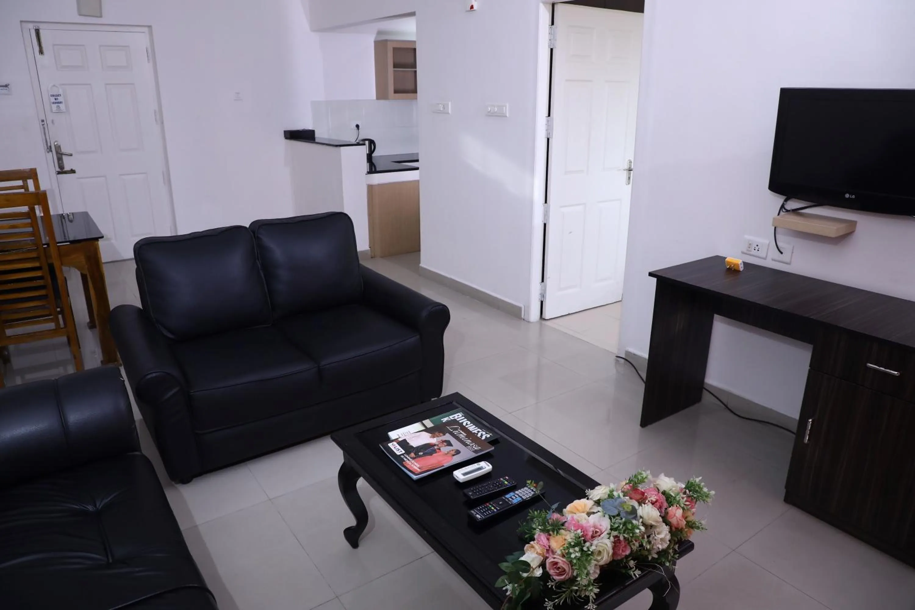 Communal lounge/ TV room in IMA House