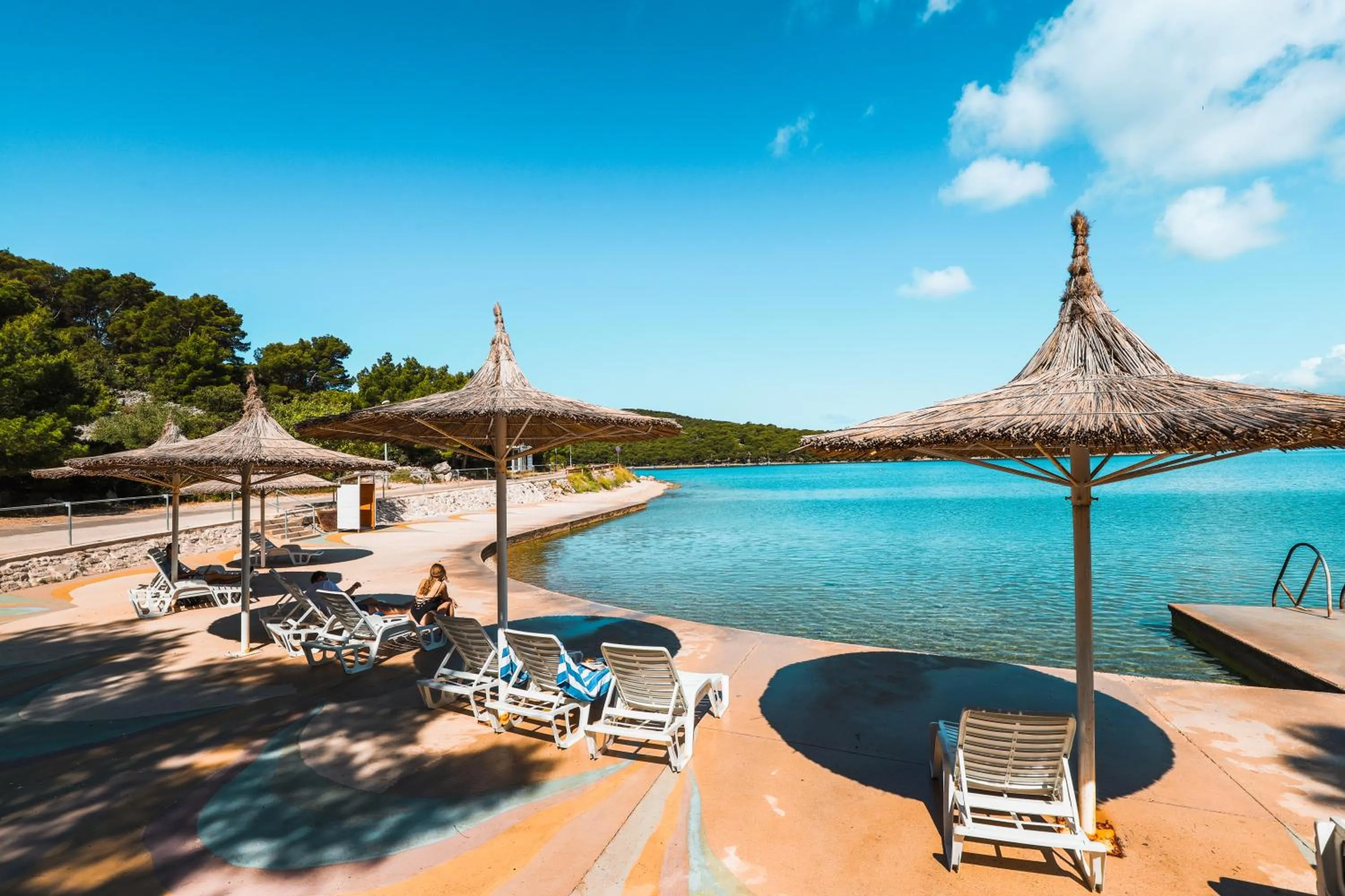 Beach in Hotel Borovnik