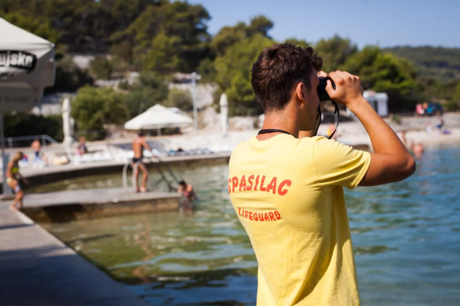 Beach in Hotel Borovnik