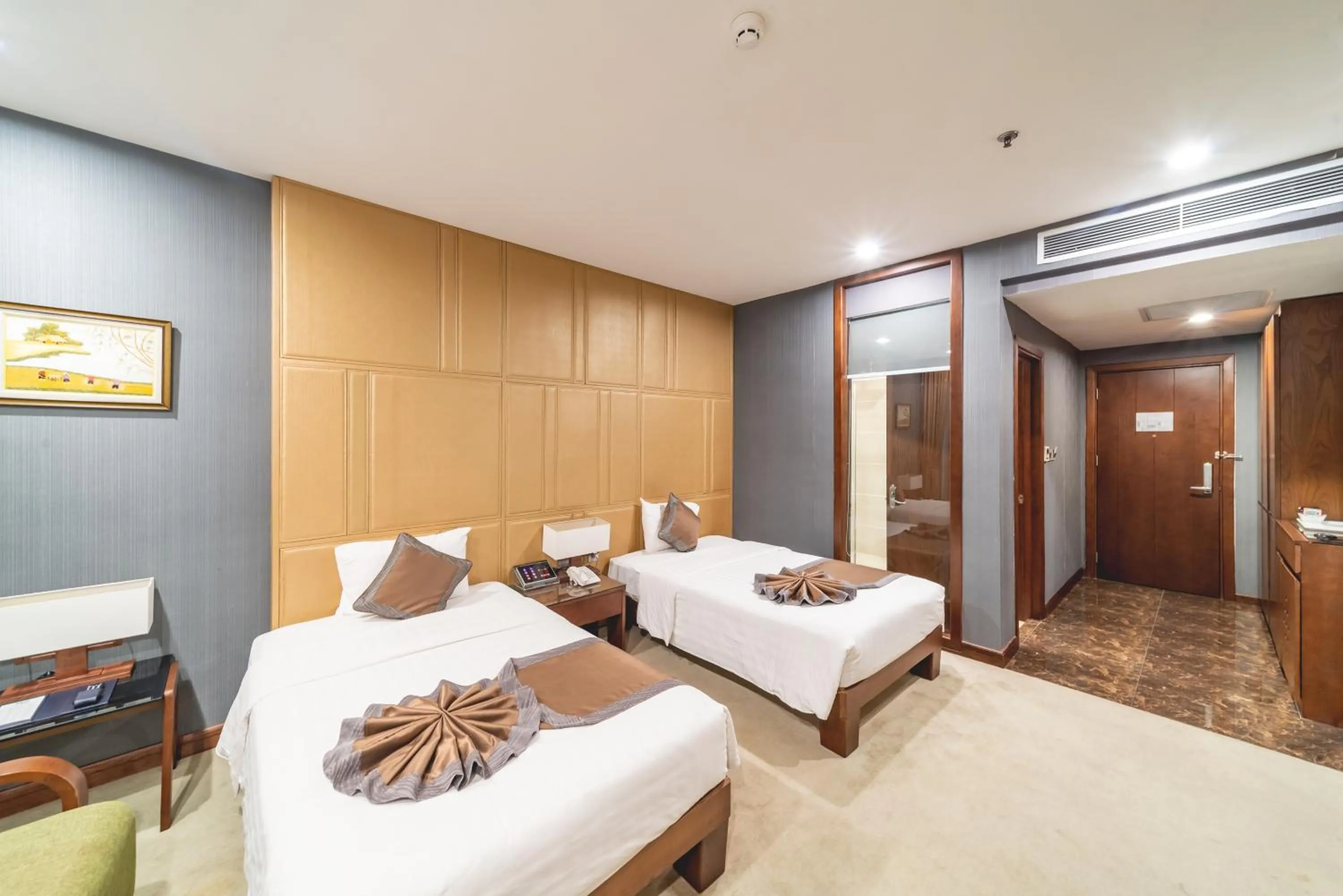 Bedroom, Bed in Bien Bac Hotel