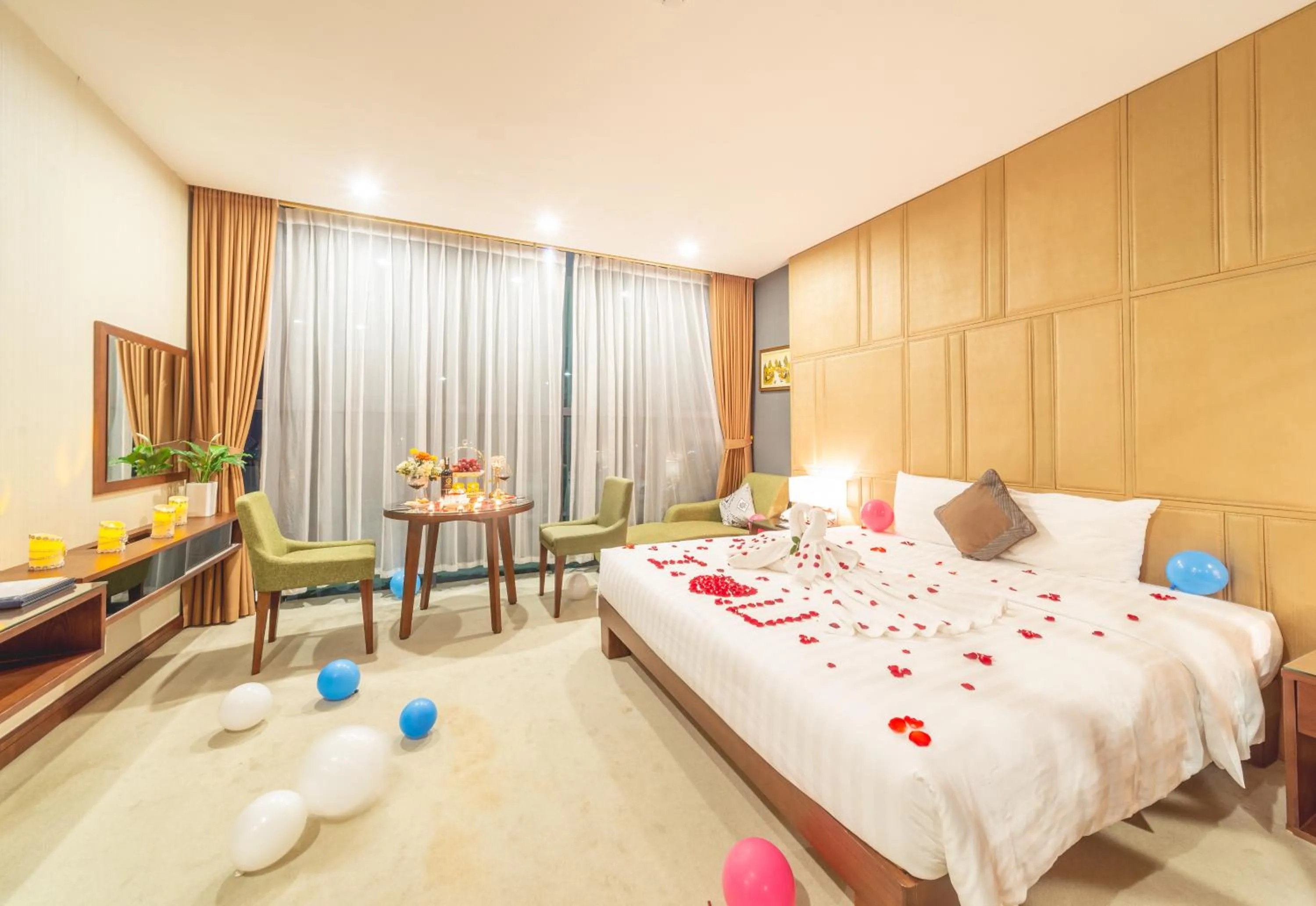 Bedroom, Bed in Bien Bac Hotel