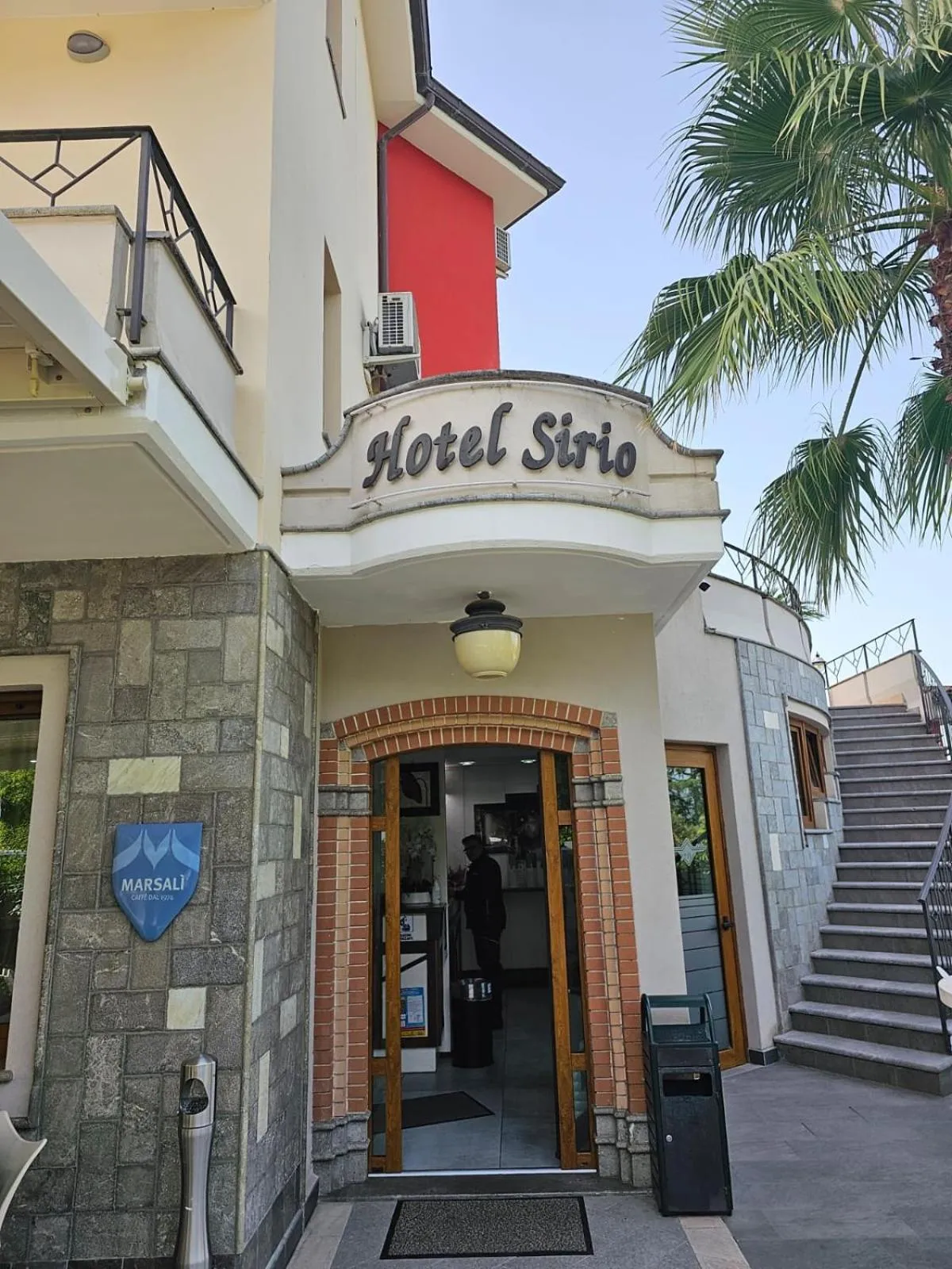 Facade/entrance in Hotel Sirio
