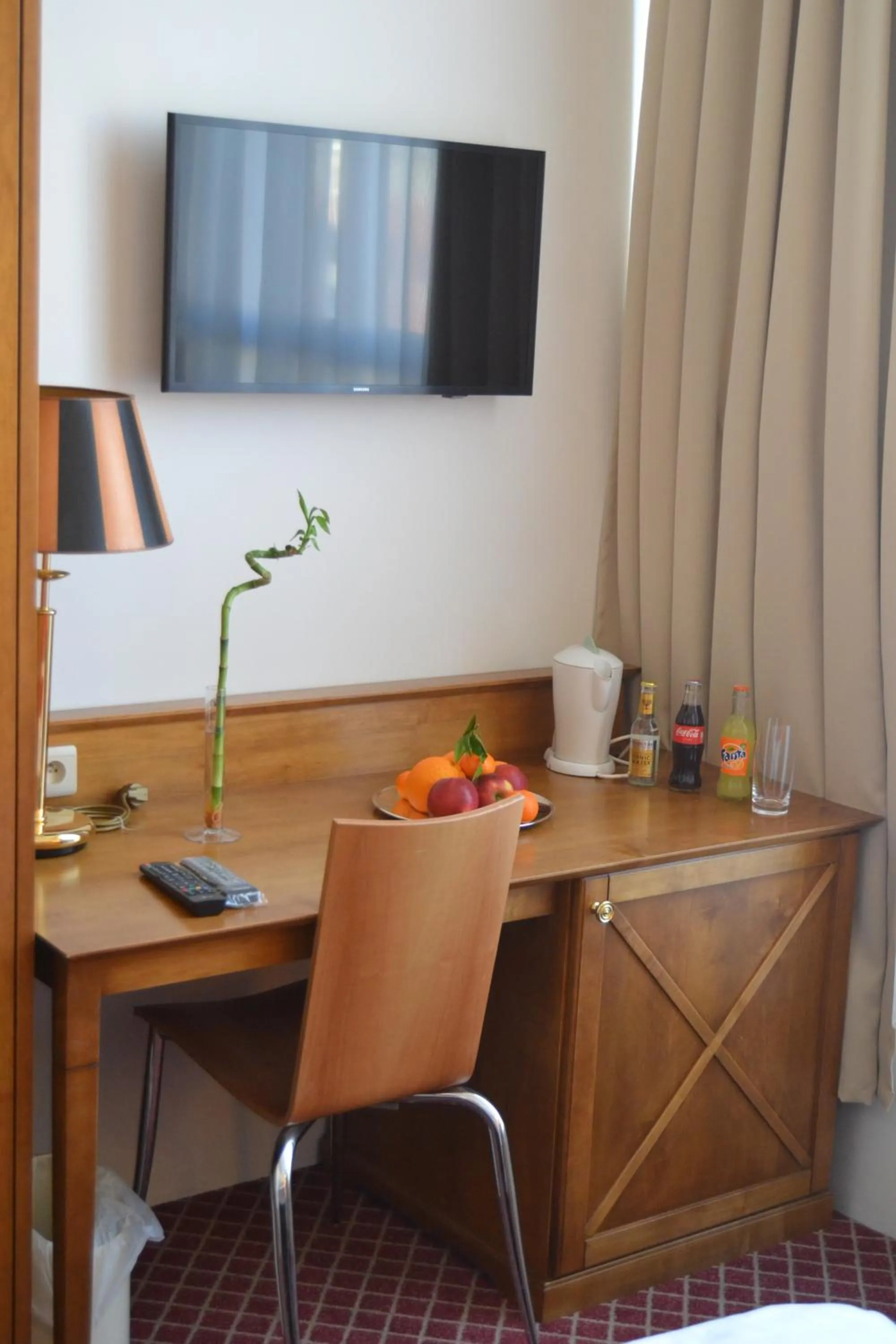 Photo of the whole room in Hotel The Lord