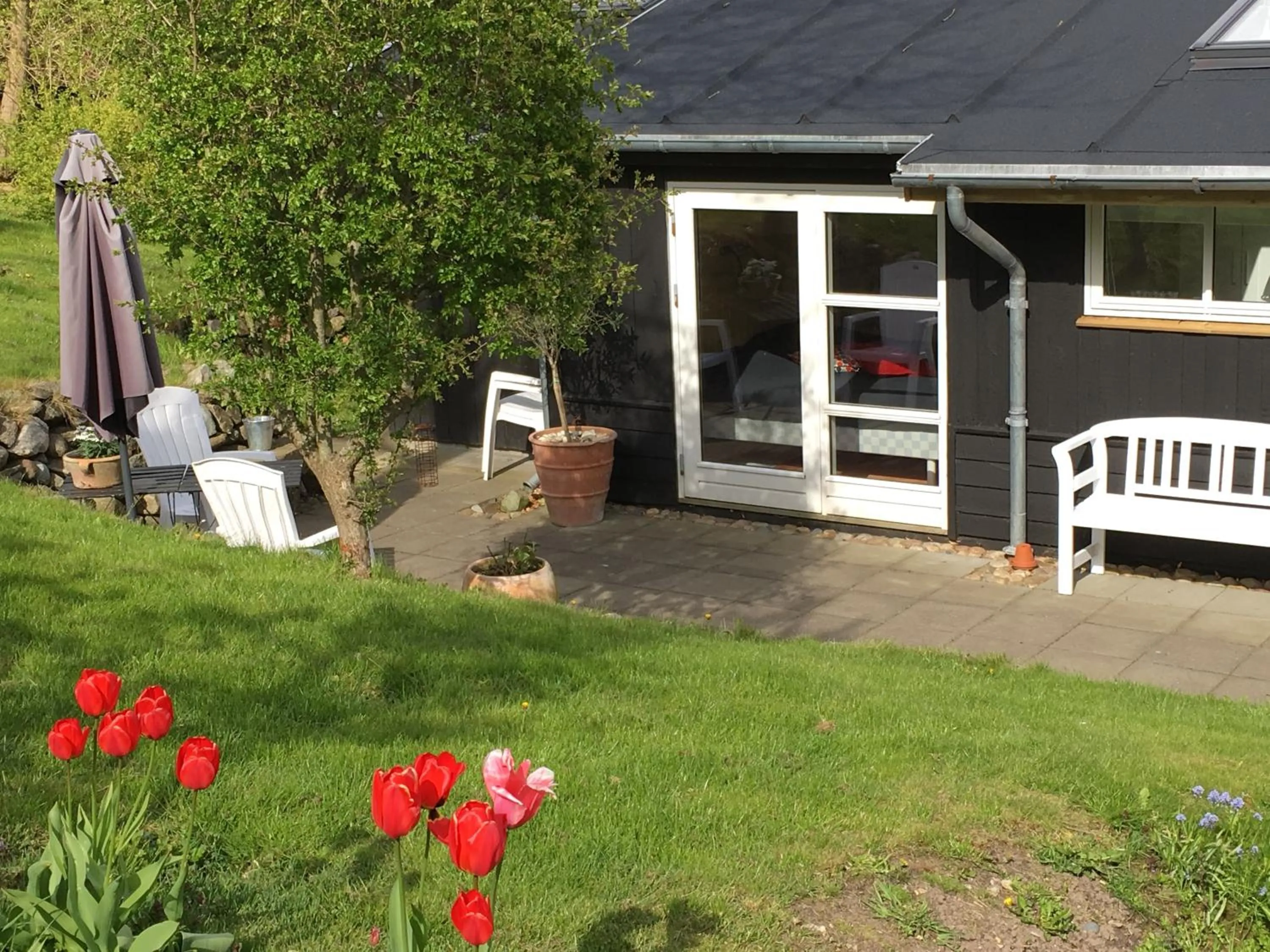 Inner courtyard view in Heltoften Bed & Breakfast