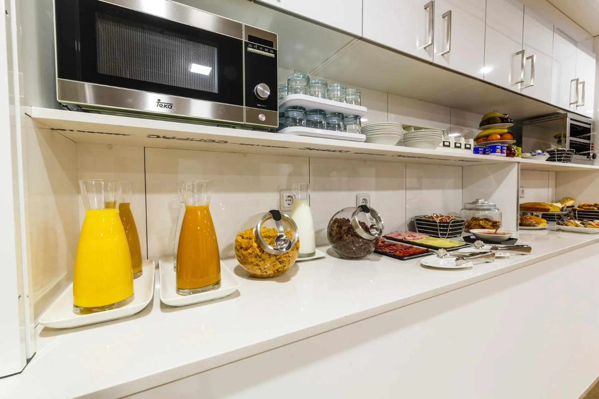 Breakfast in Suite Home Sardinero