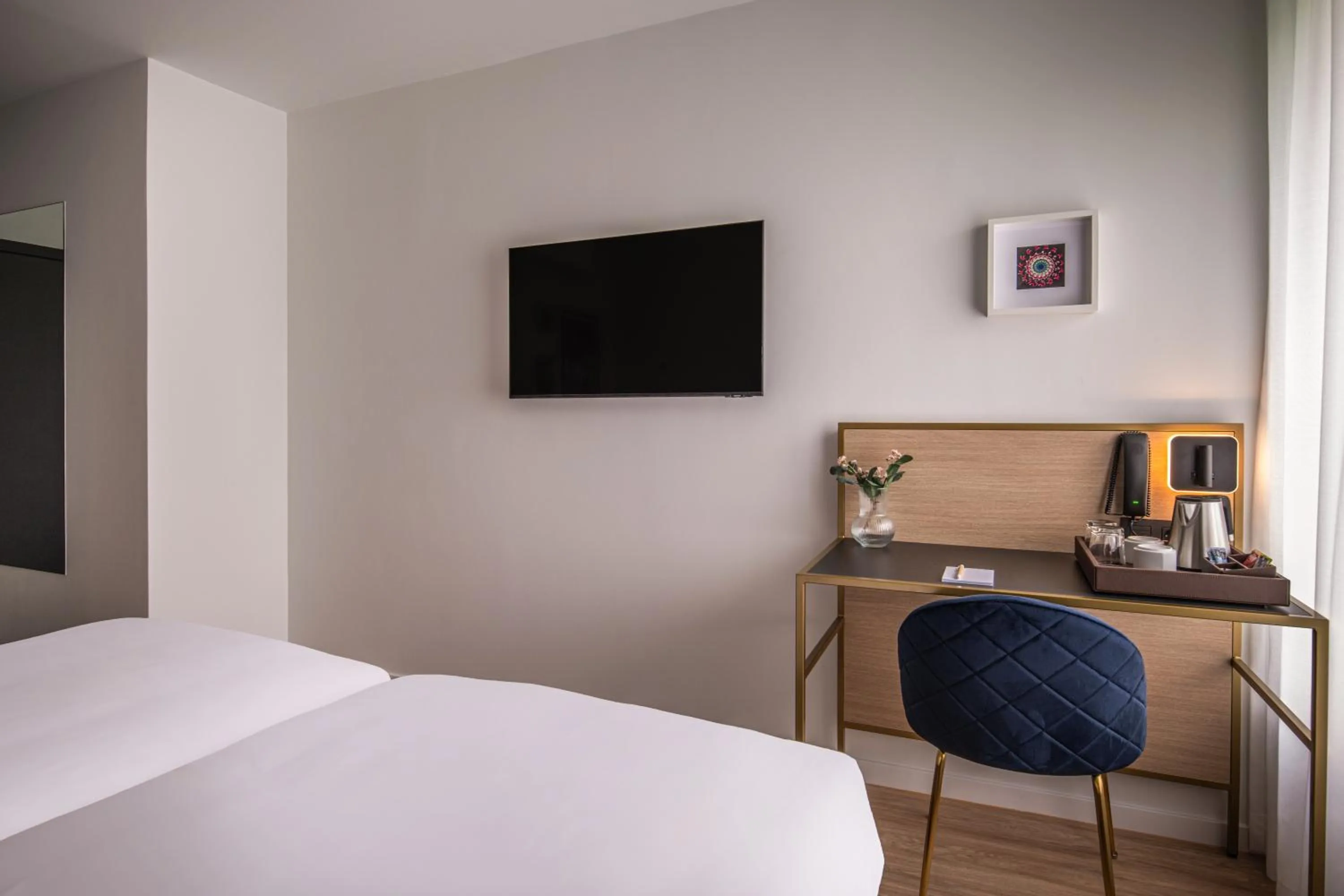 TV and multimedia, Bed in Jill Hotel Brussels